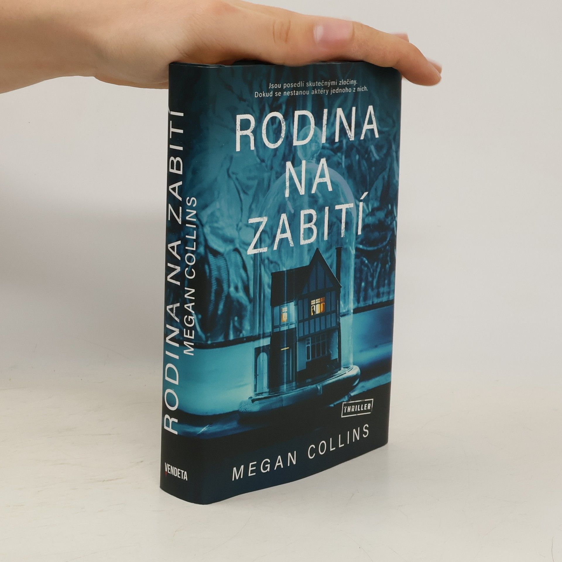 Megan Collins Rodina na zabití