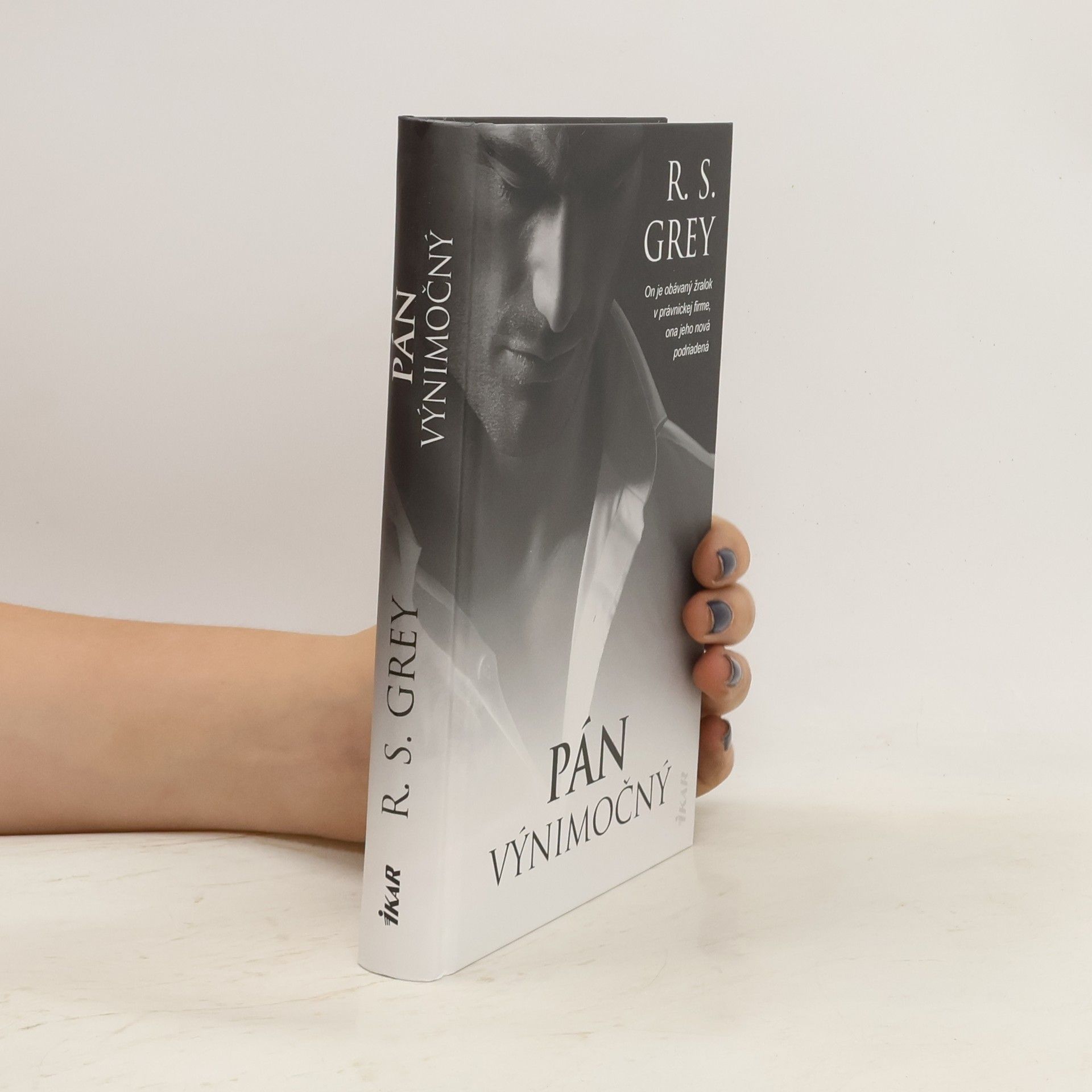 R. S. Grey Pán Výnimočný