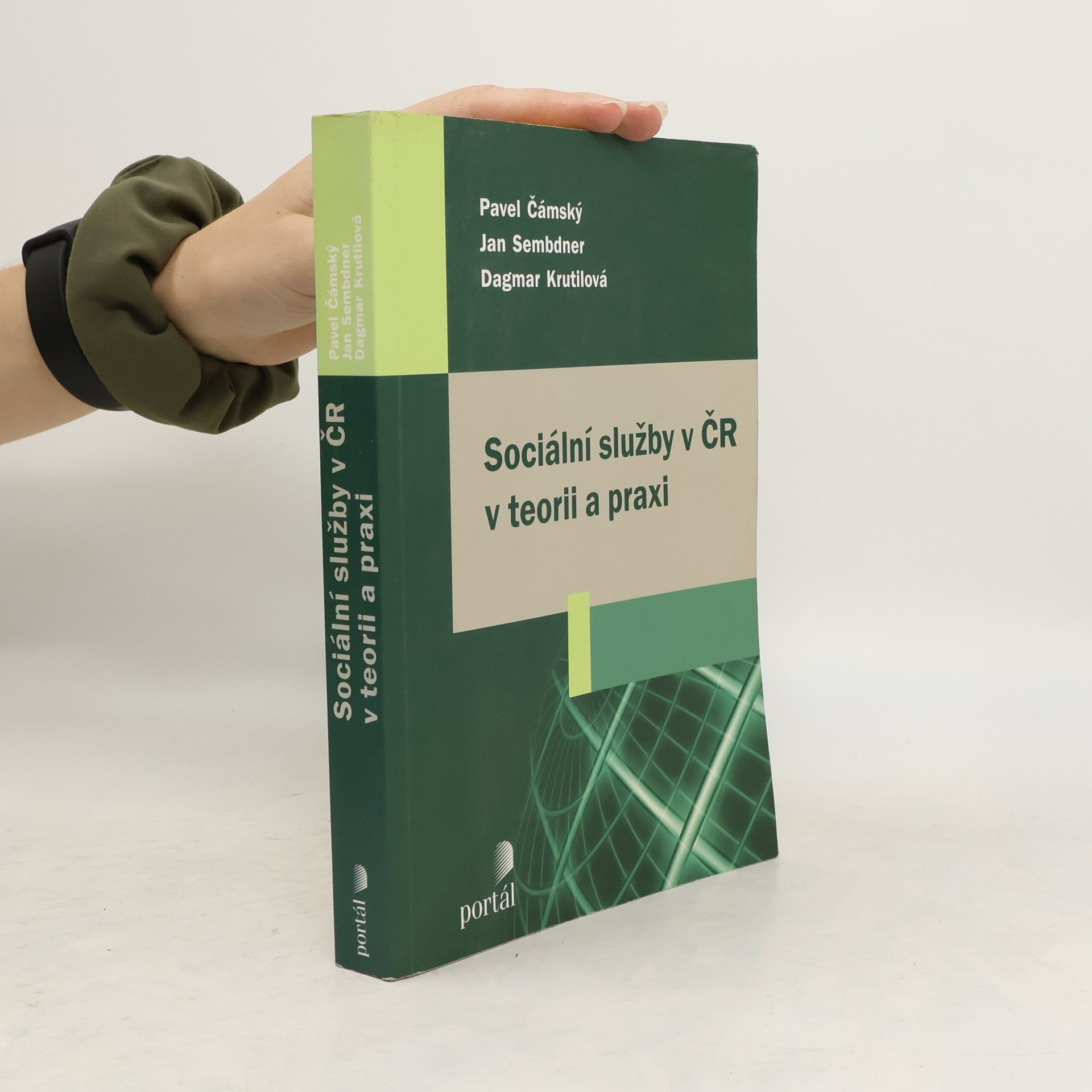 Pavel Čámský Sociální služby v ČR v teorii a praxi