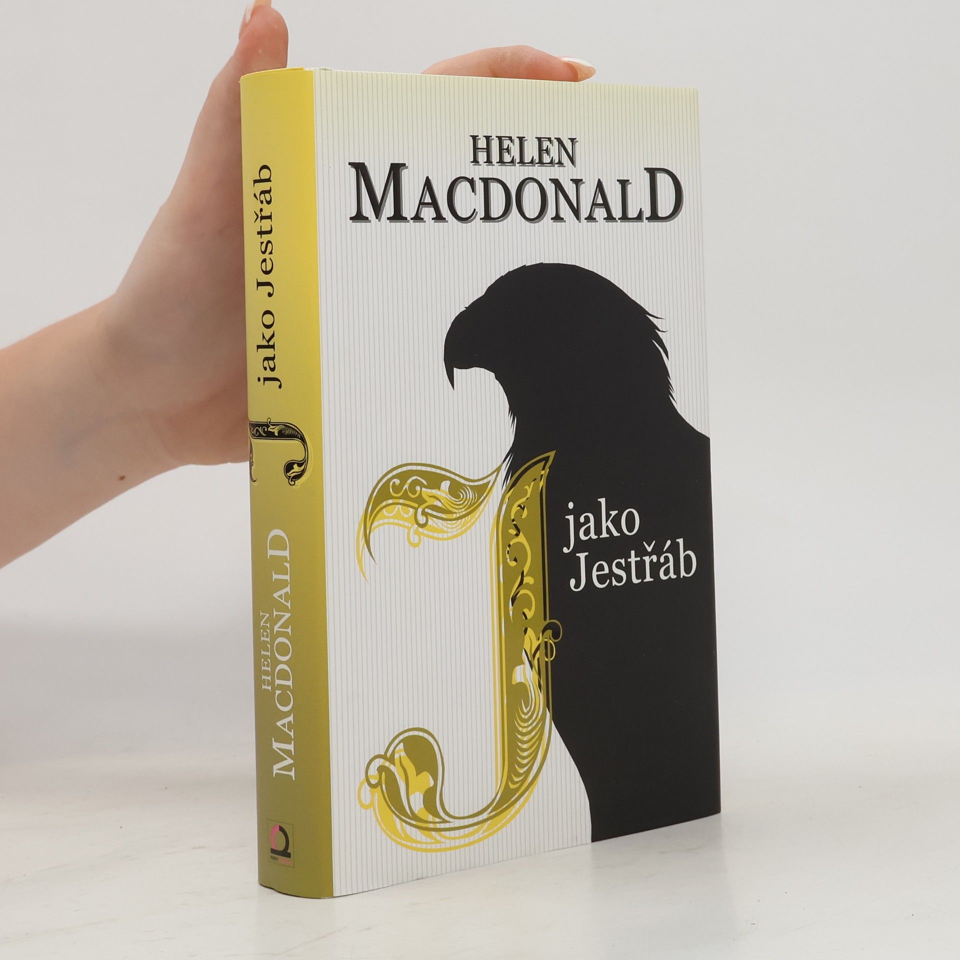 Helen Macdonald J jako jestřáb