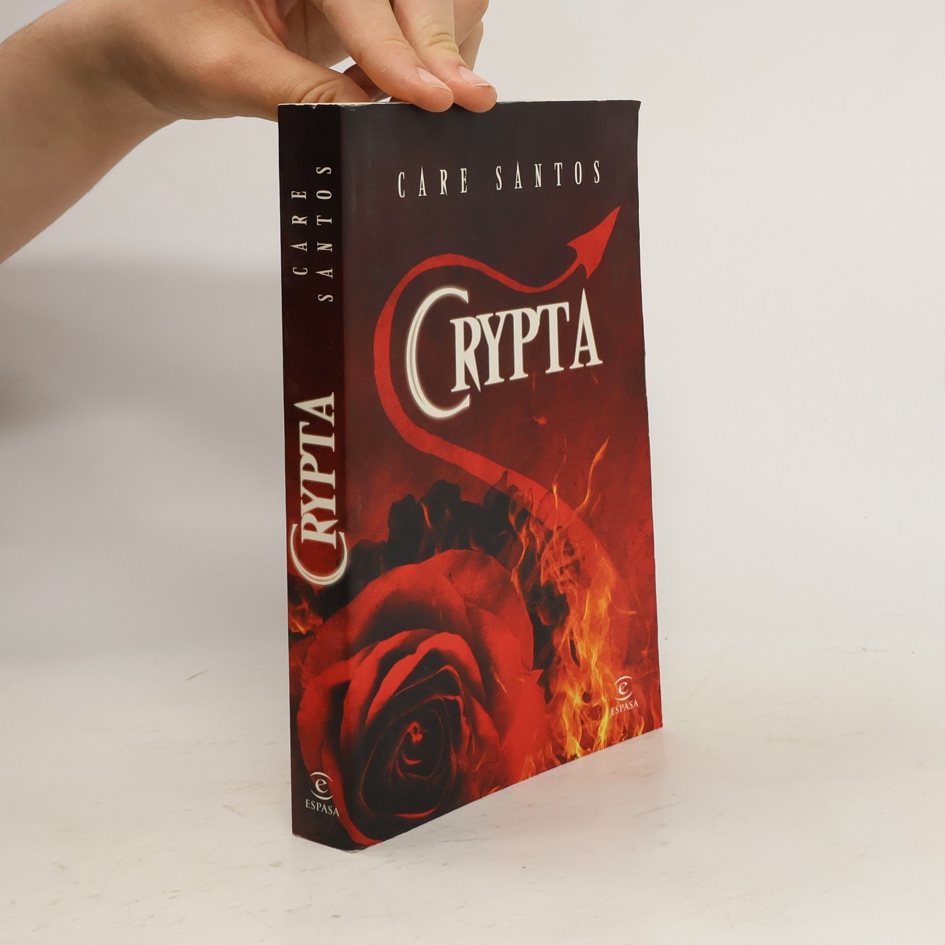Care Santos Crypta