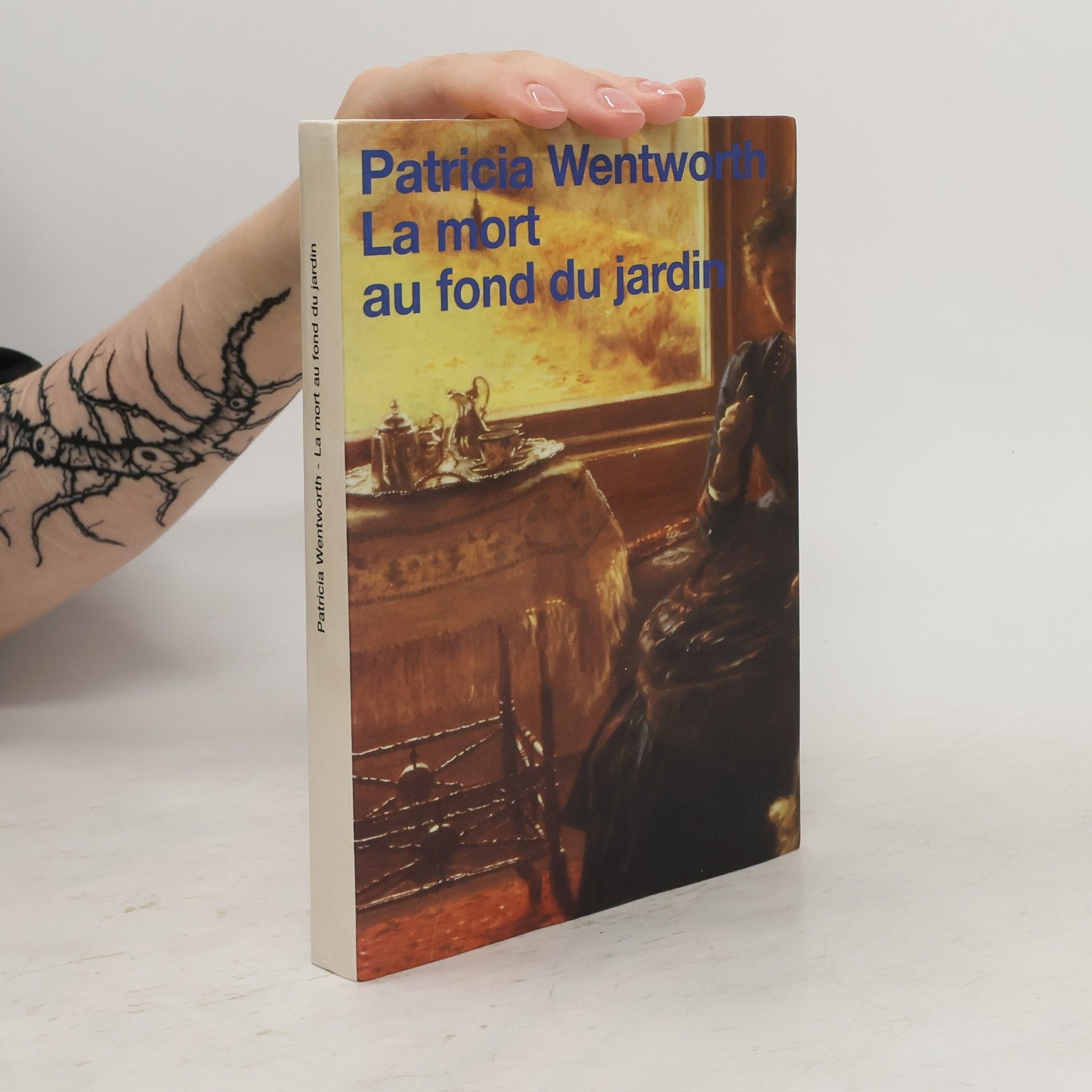 Patricia Wentworth La mort au fond du jardin