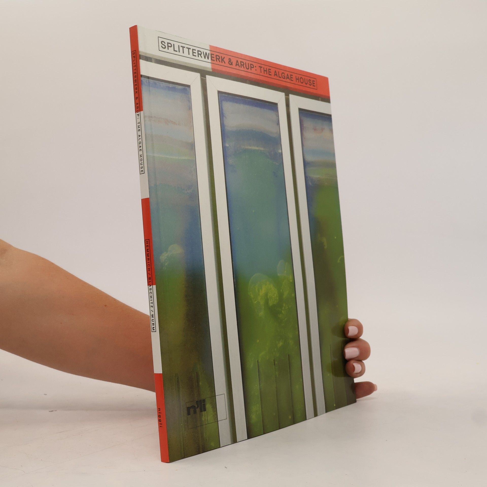 Edith Hemmrich The algae house - about the first building with a bioreactor façade