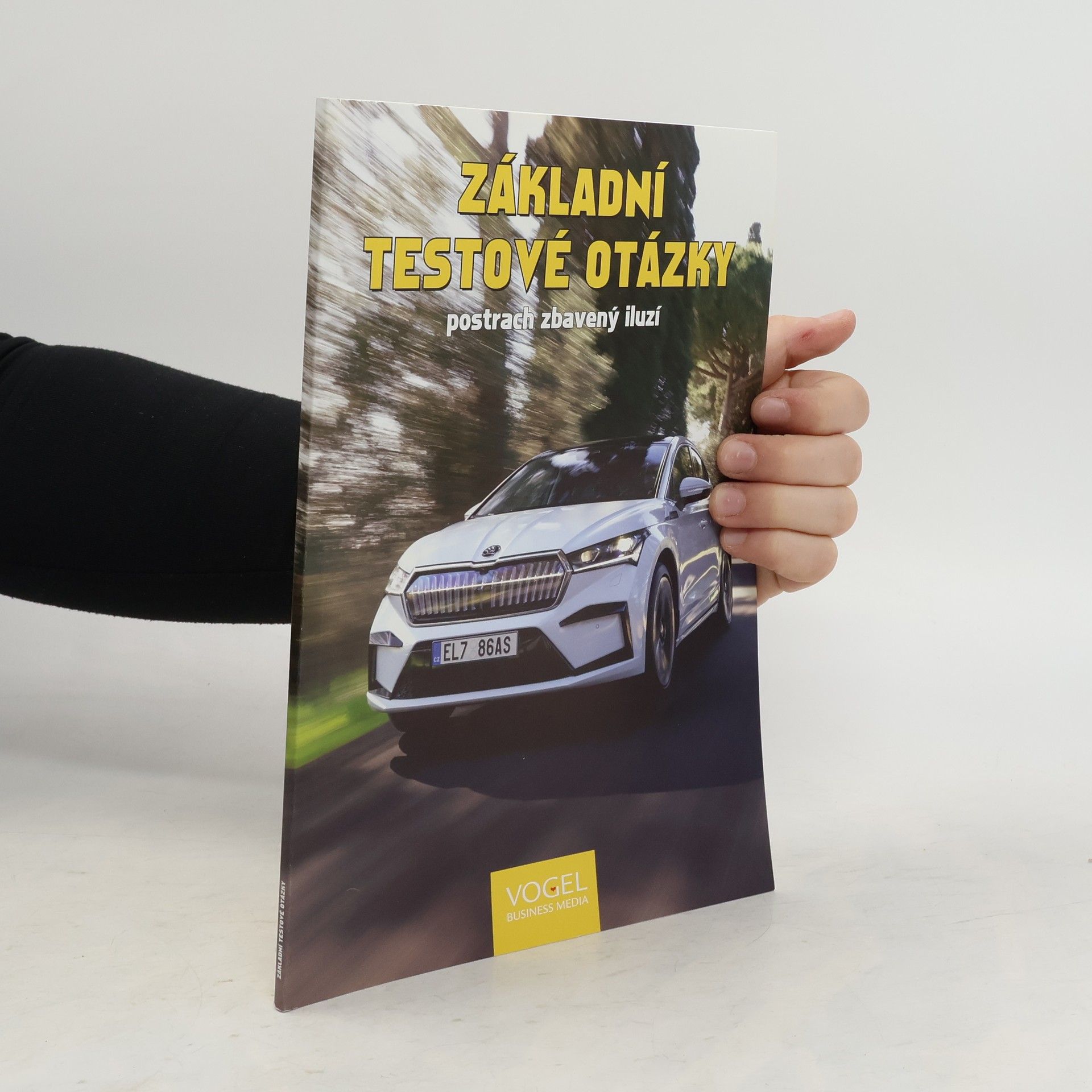 AA.VV. Základní testové otázky. Postrach zbavený iluzí