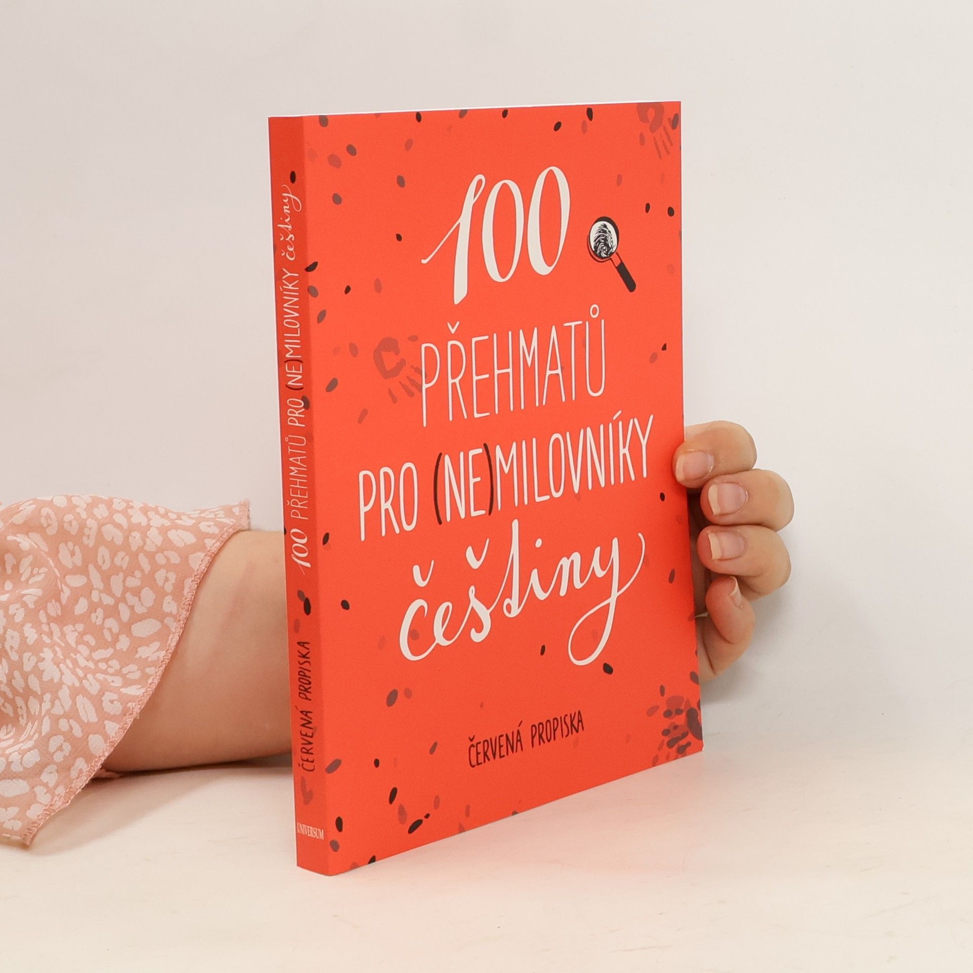 Sabina Straková 100 přehmatů pro (ne)milovníky češtiny