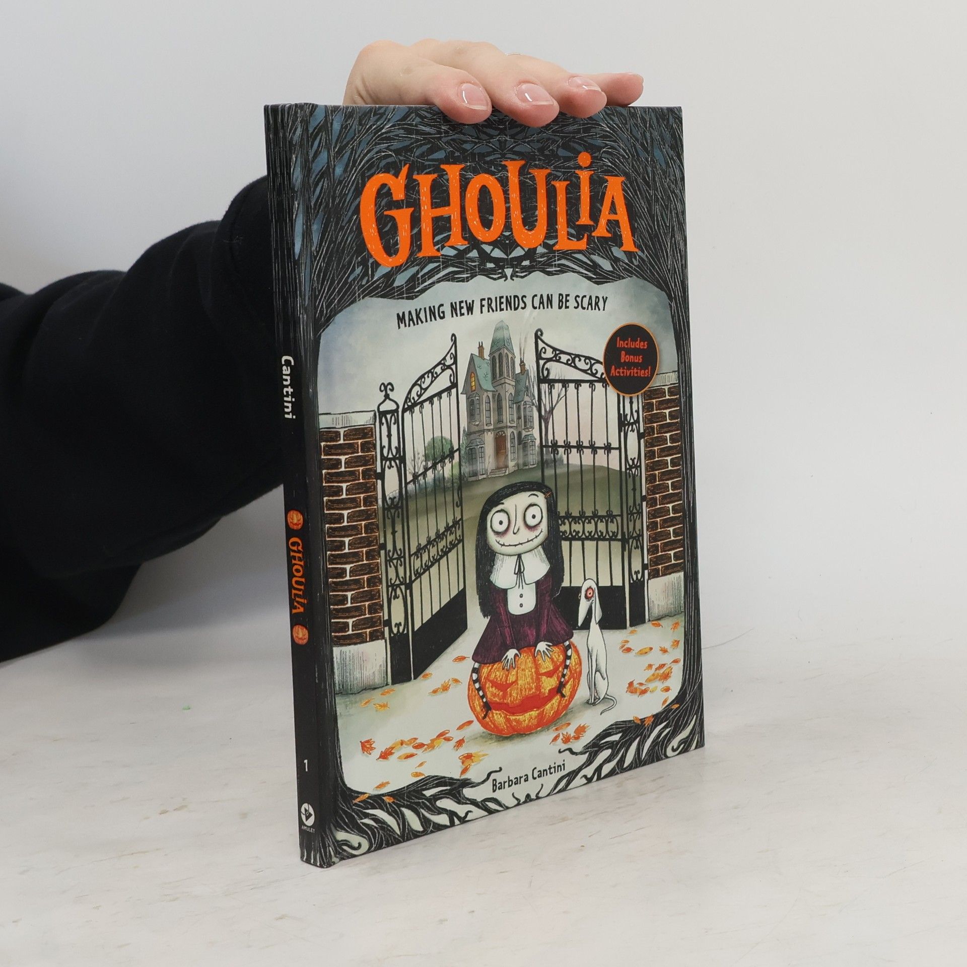 Barbara Cantini Ghoulia - Making New Friends Can Be Scary (Ghoulia, 1)