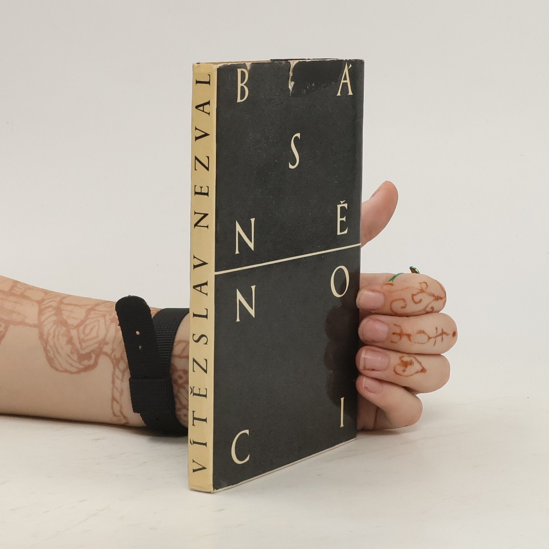 Vítězslav Nezval Básně noci