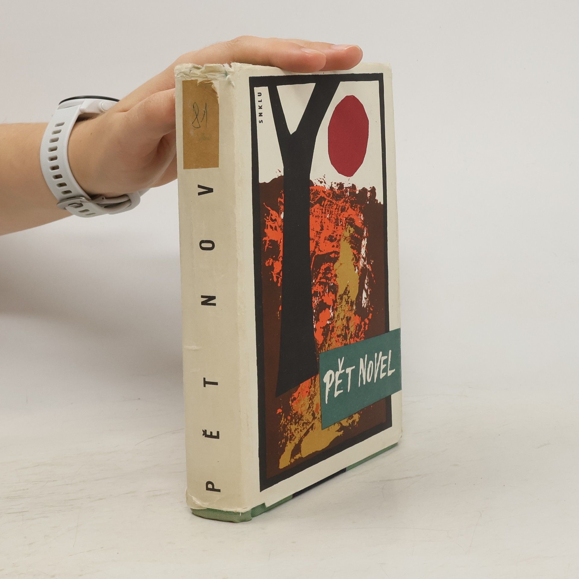 Collectif d'auteurs Pět novel