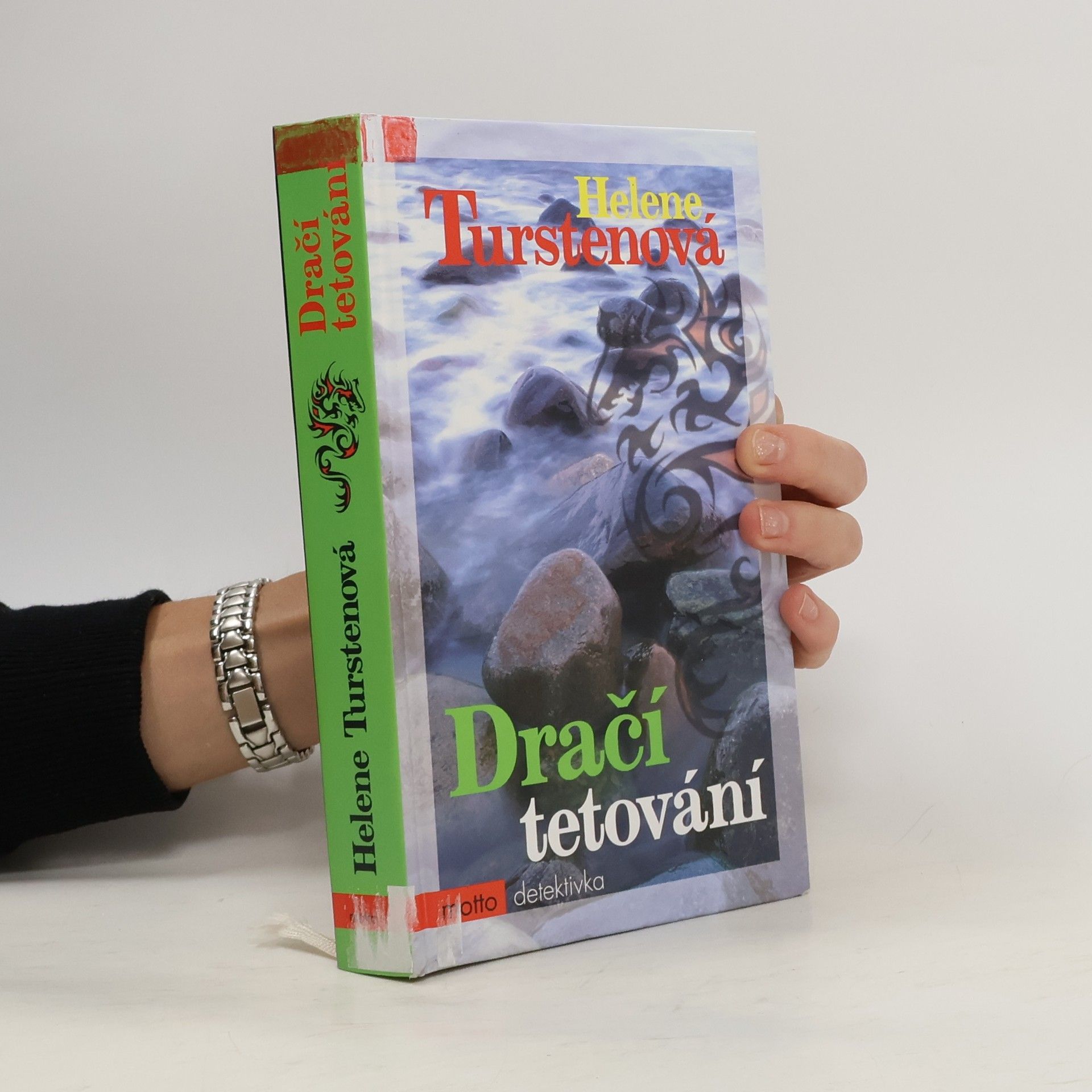 Helene Tursten Dračí tetování