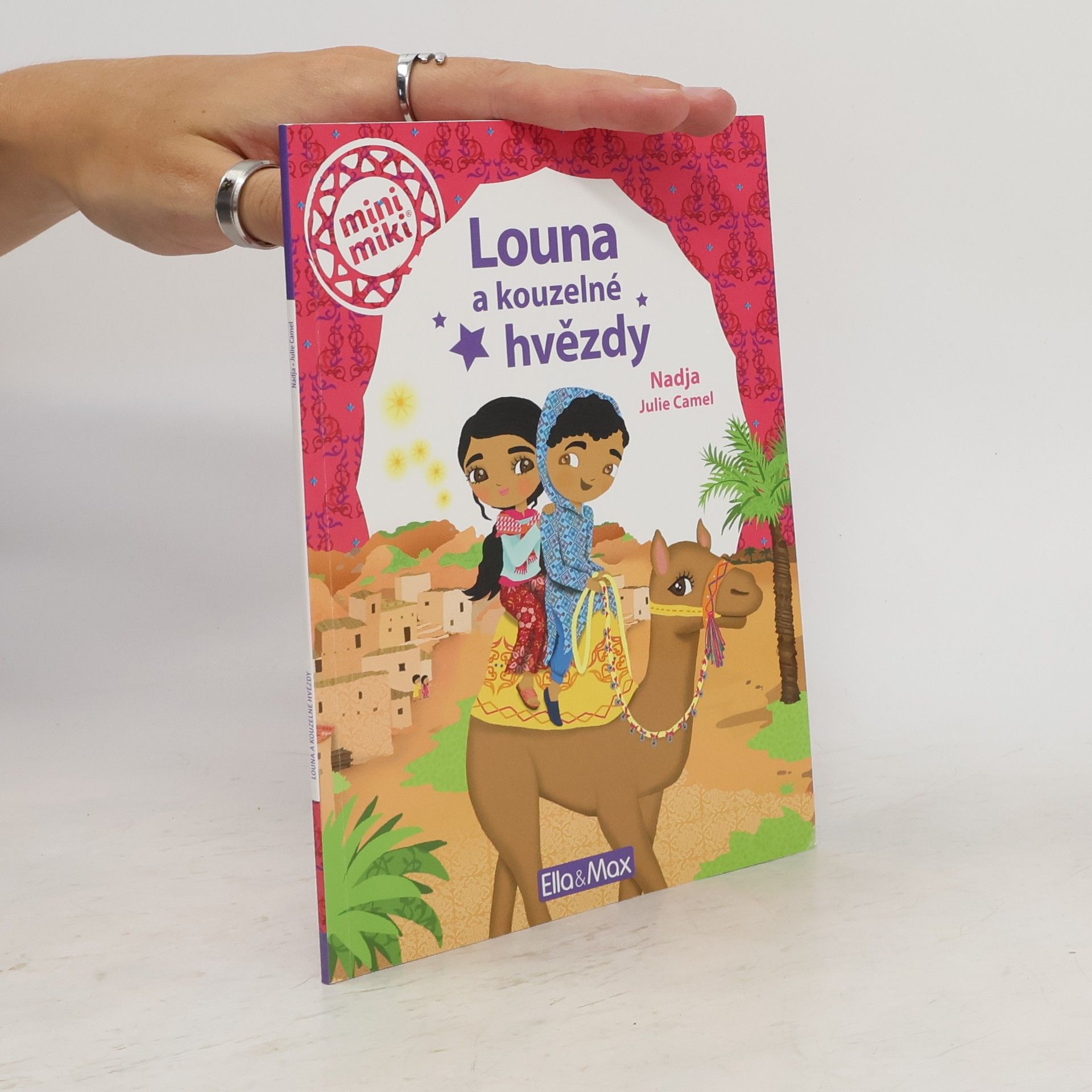 Julie Camel Louna a kouzelné hvězdy