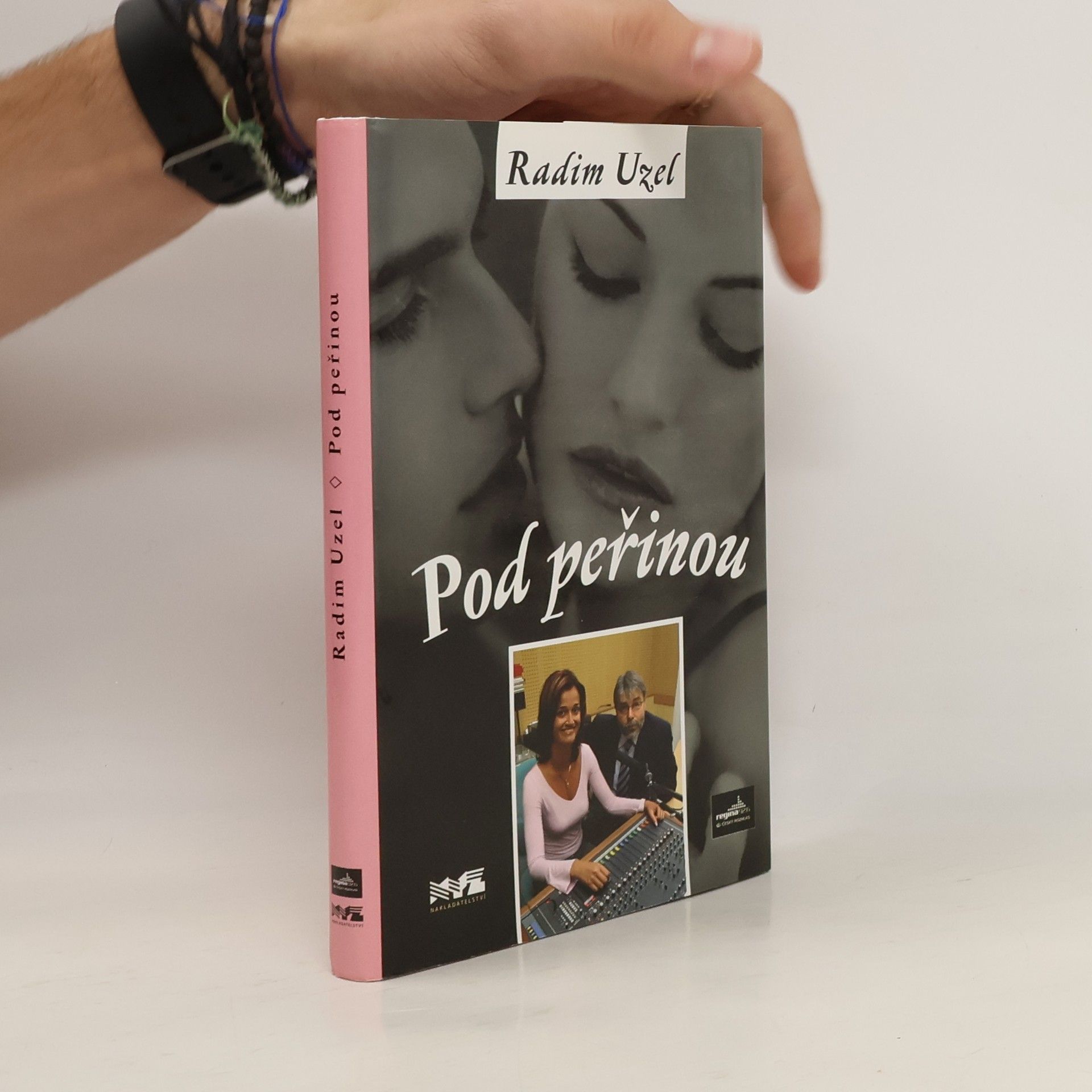 Radim Uzel Pod peřinou