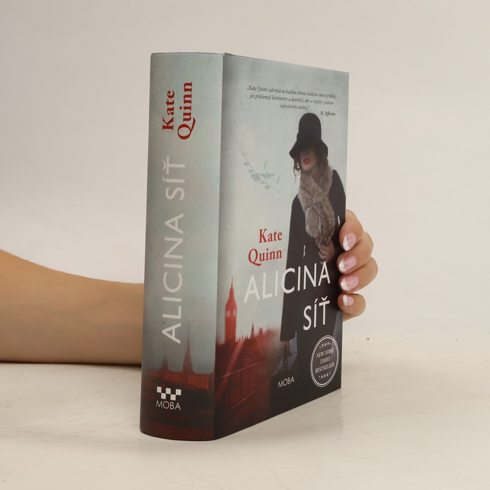 Kate Quinn Alicina síť