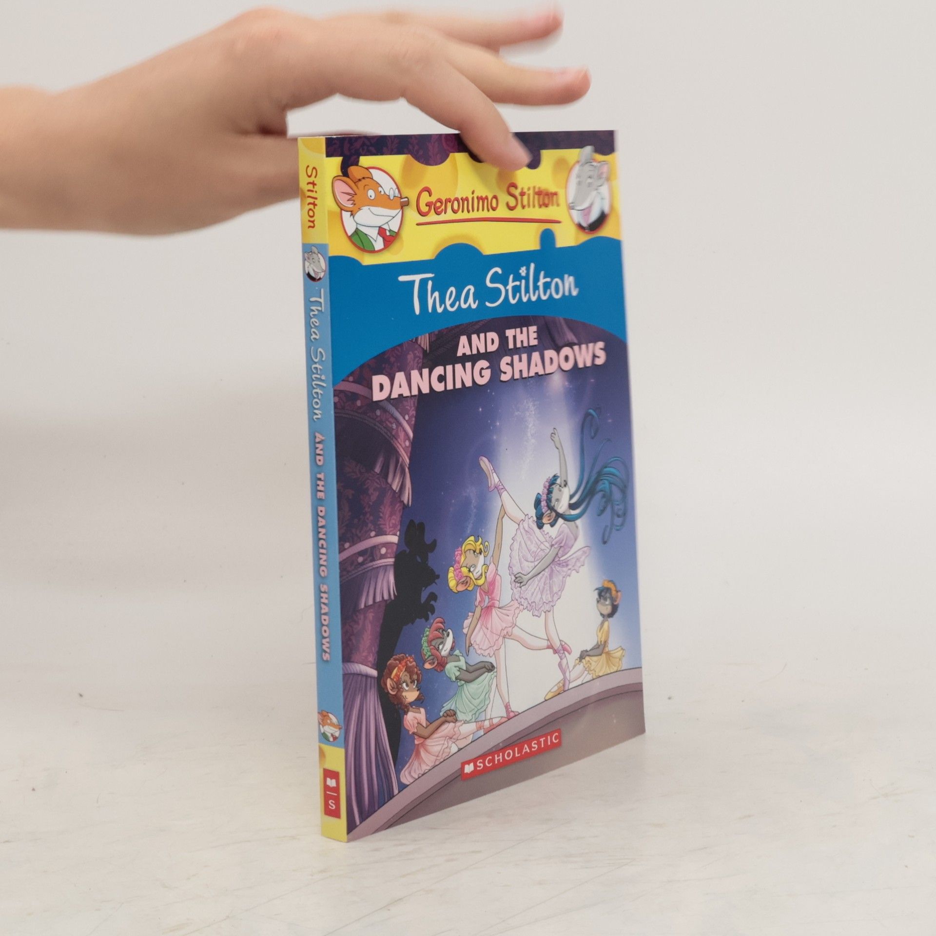 Thea Stilton Thea Stilton and the Dancing Shadows