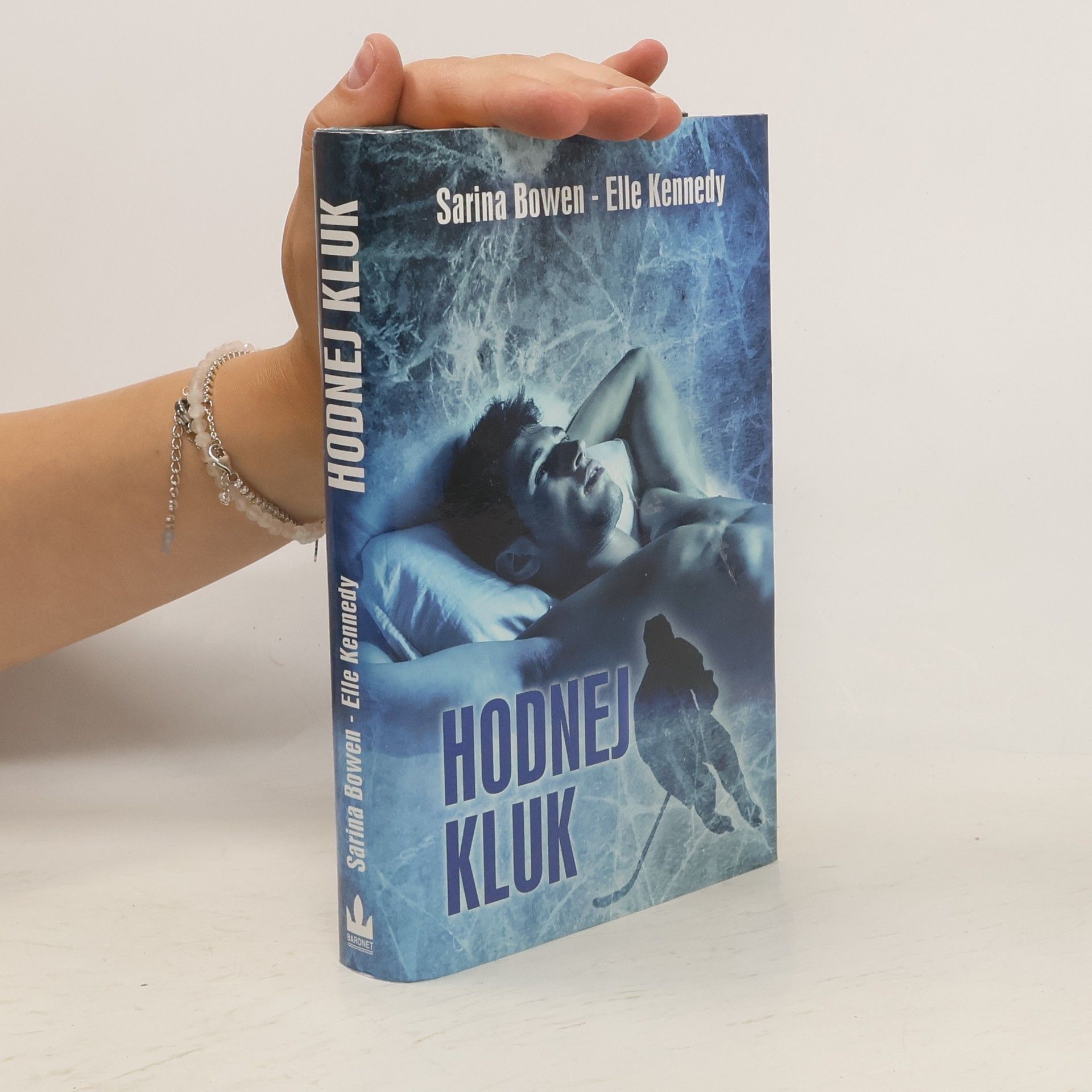 Sarina Bowen Hodnej kluk