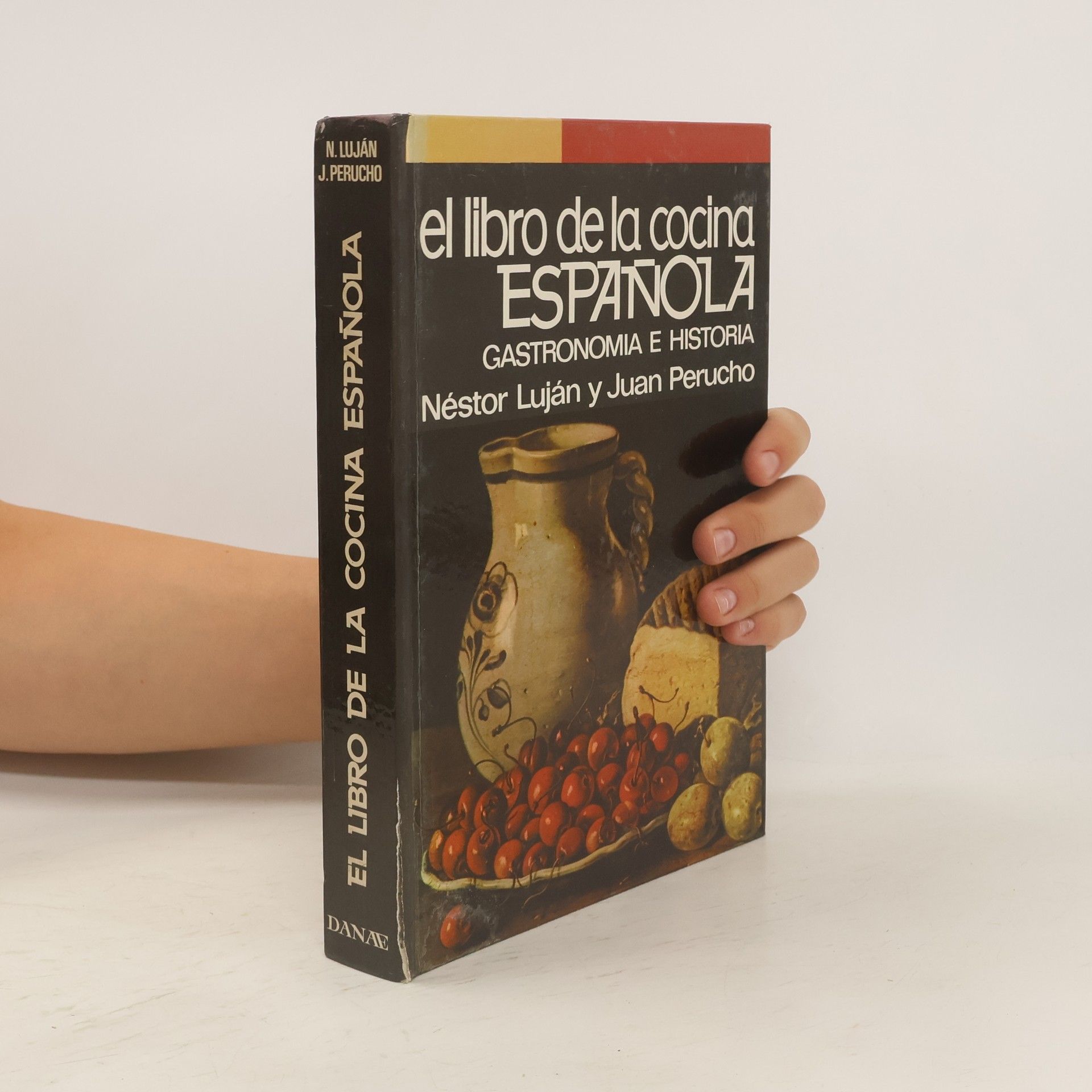 Néstor Luján El libro de la cocina española