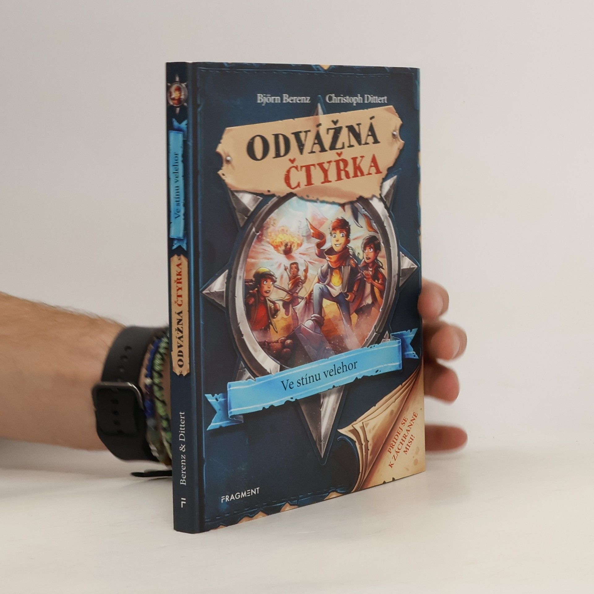 Tomáš Kurka Odvážná čtyřka. Ve stínu velehor