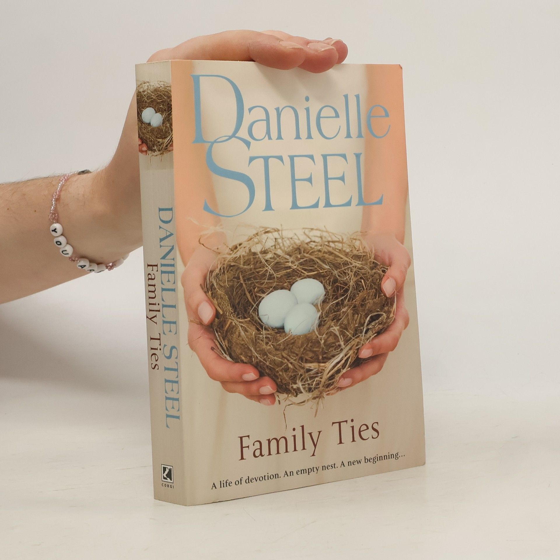 Danielle Steel Family Ties