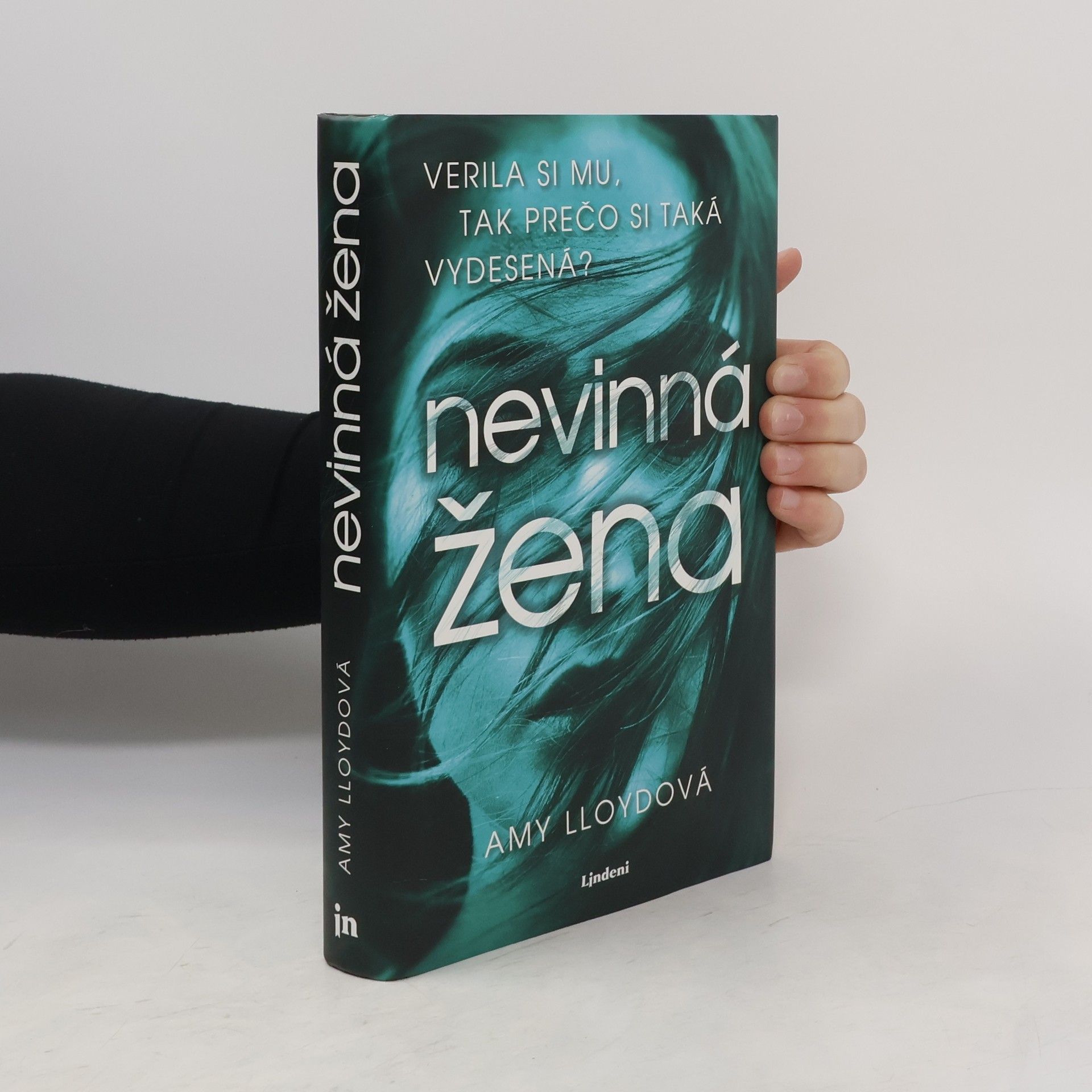 Amy Lloyd Nevinná žena