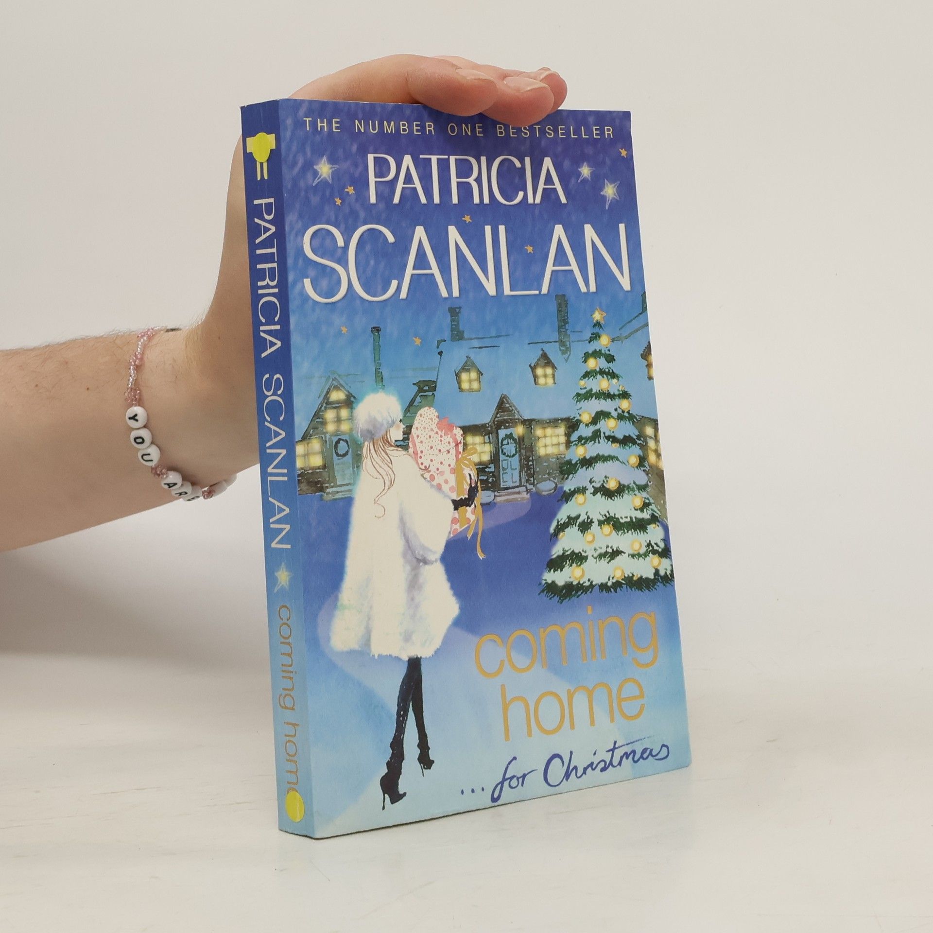 Patricia Scanlan Coming home... for Christmas