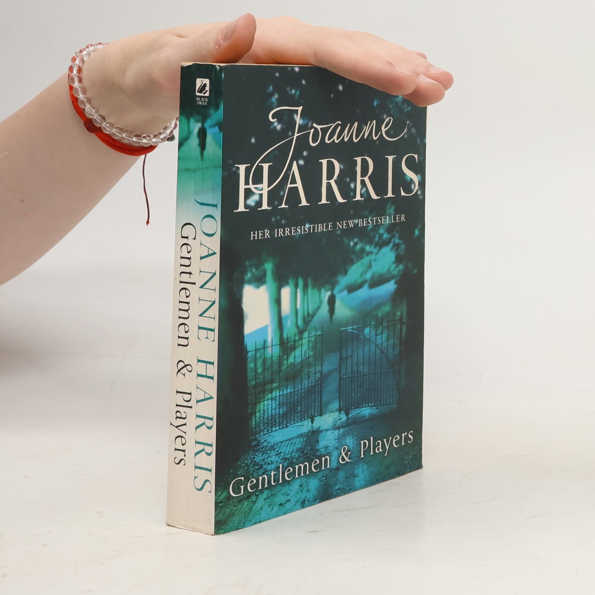 Joanne Harris Gentlemen & Players