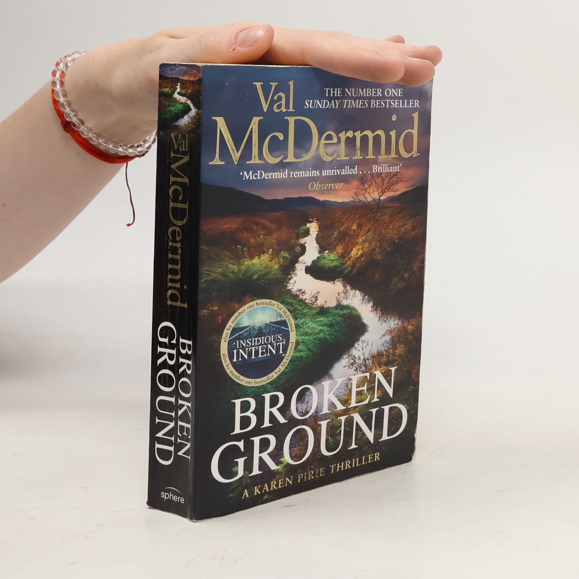 Val McDermid Broken ground