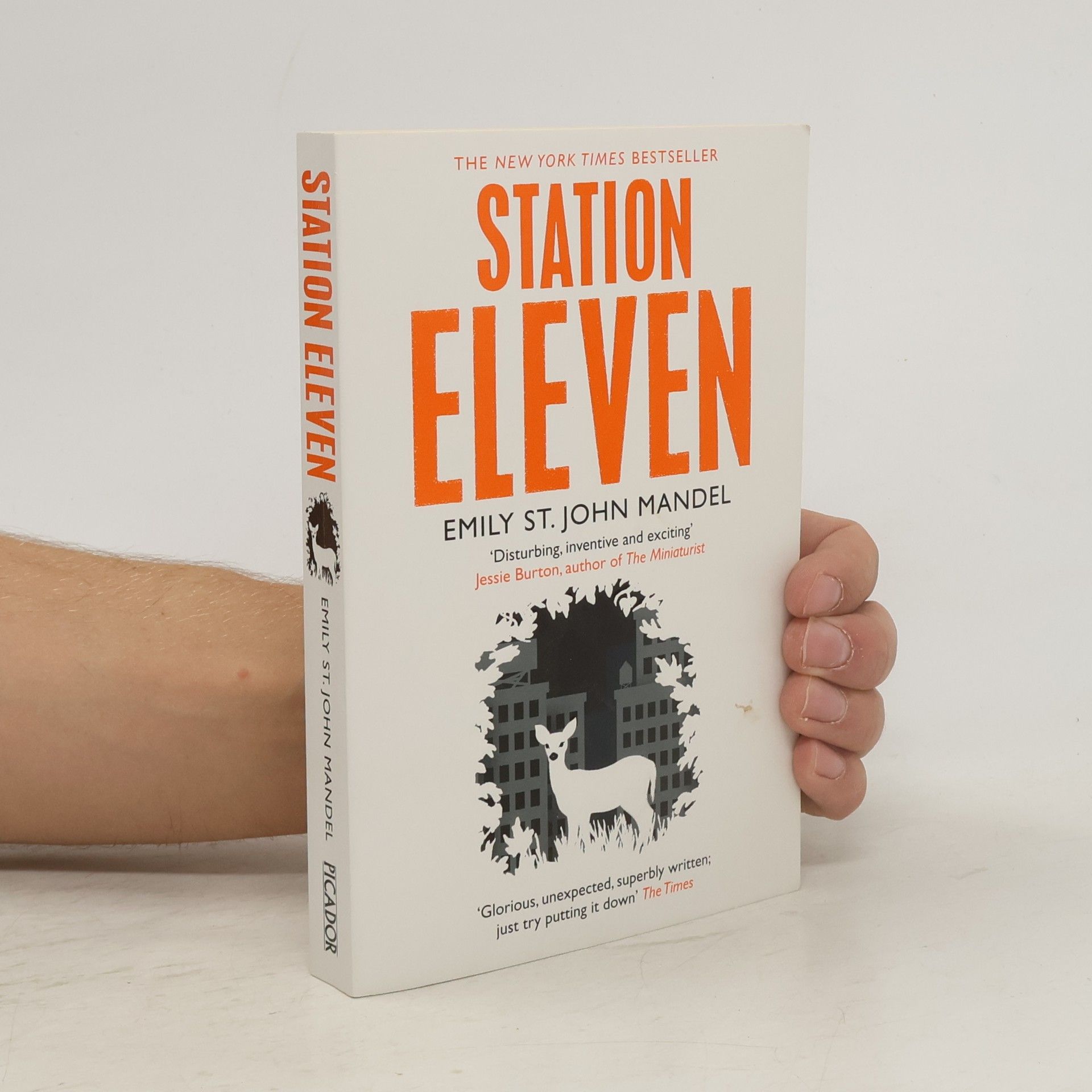 Emily St. John Mandel Station eleven