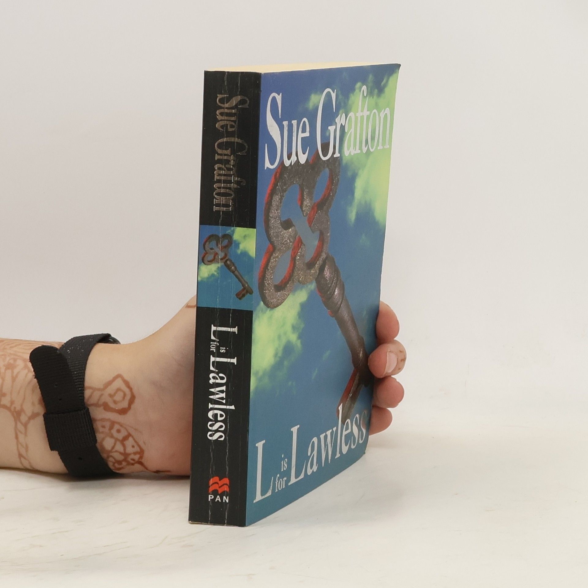 Sue Grafton L is for Lawless