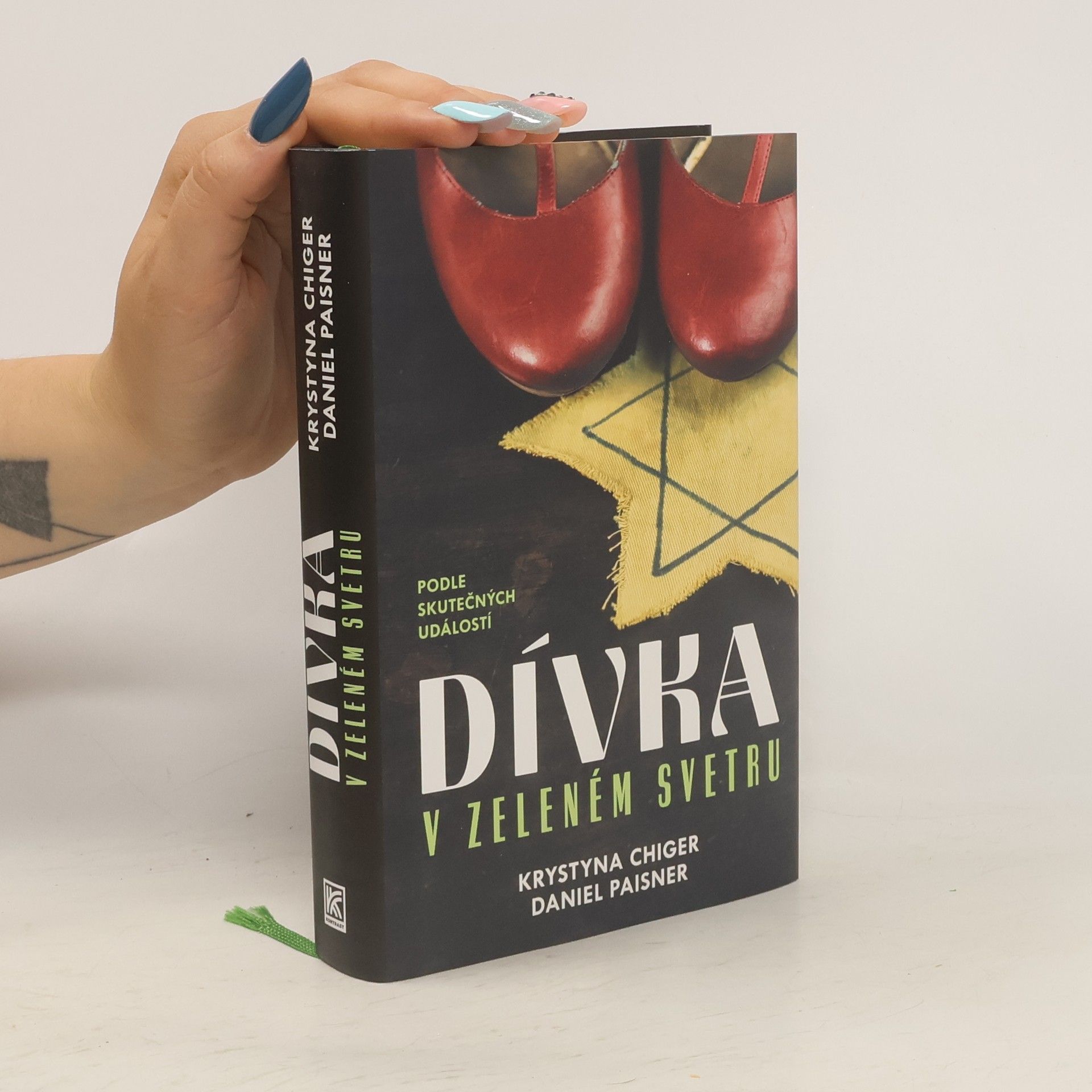 Krystyna Chiger Dívka v zeleném svetru