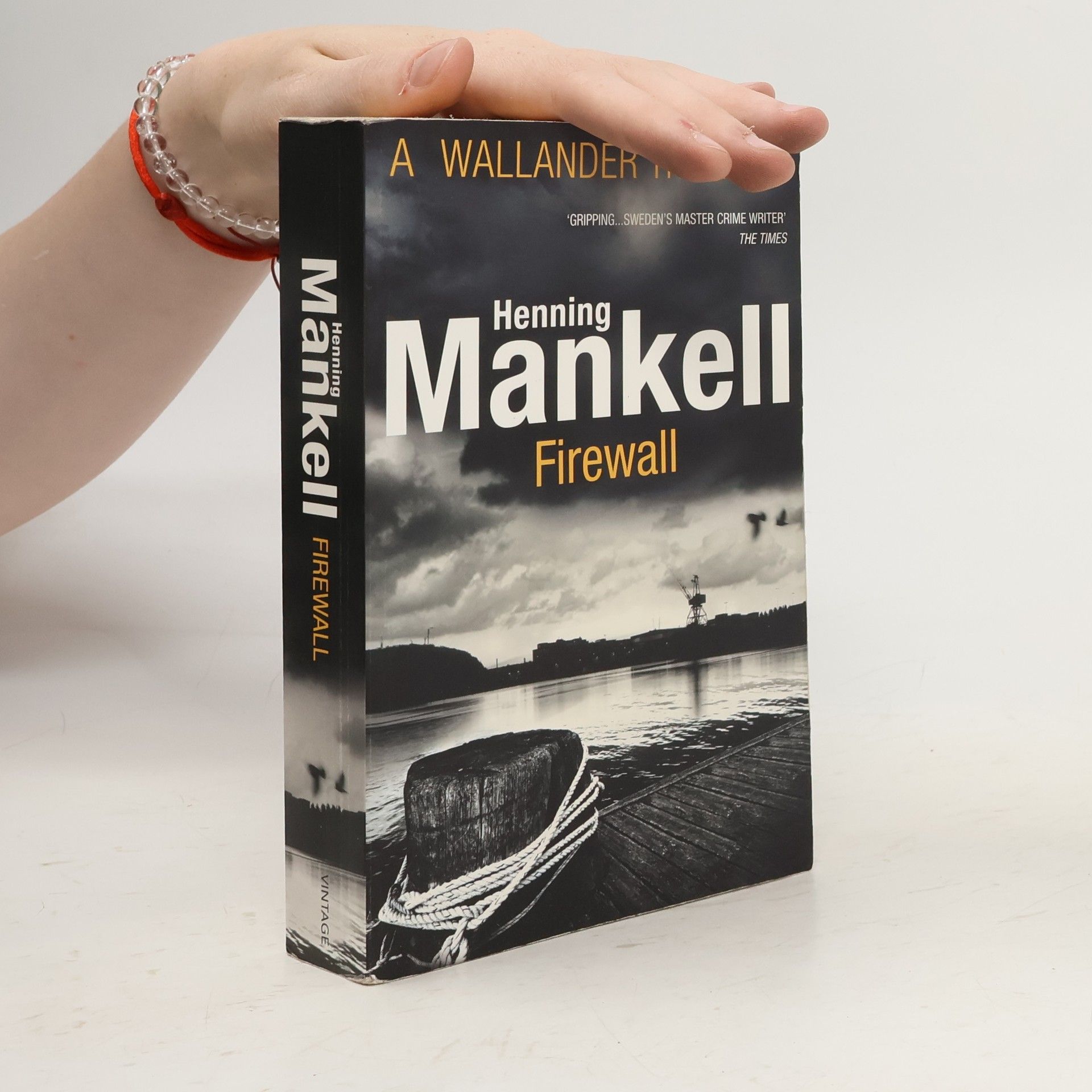 Henning Mankell Firewall
