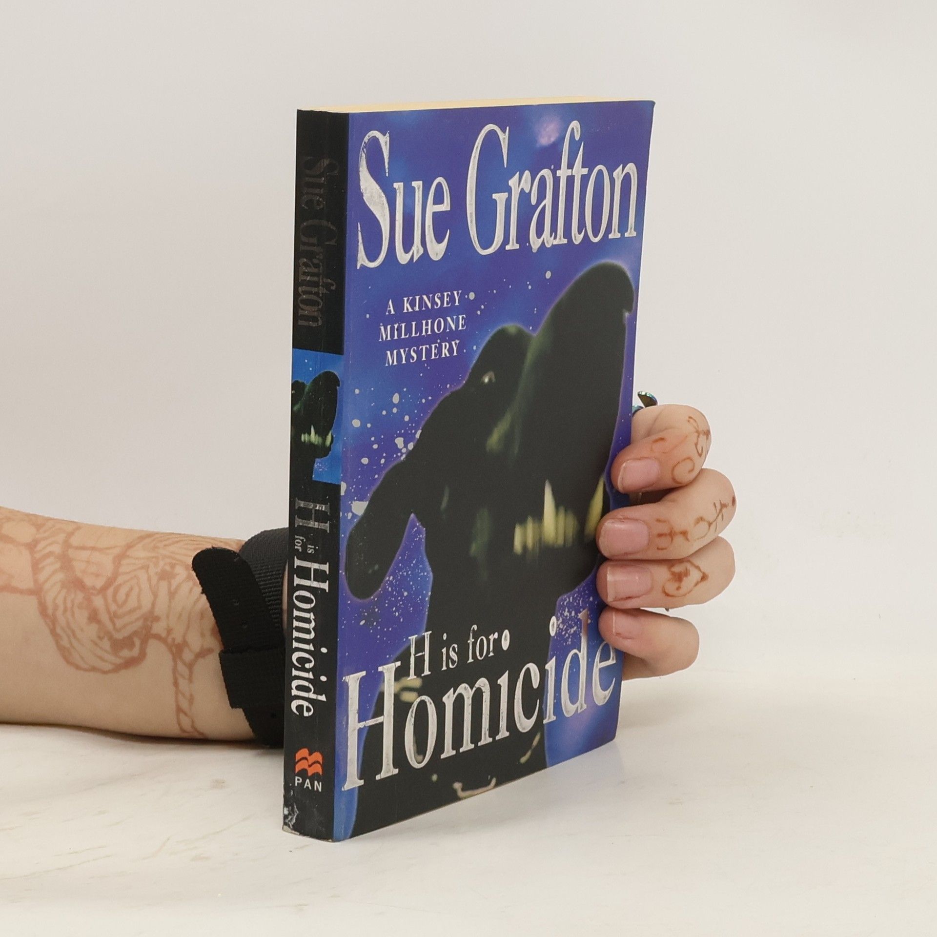 Sue Grafton 'H' is for Homicide