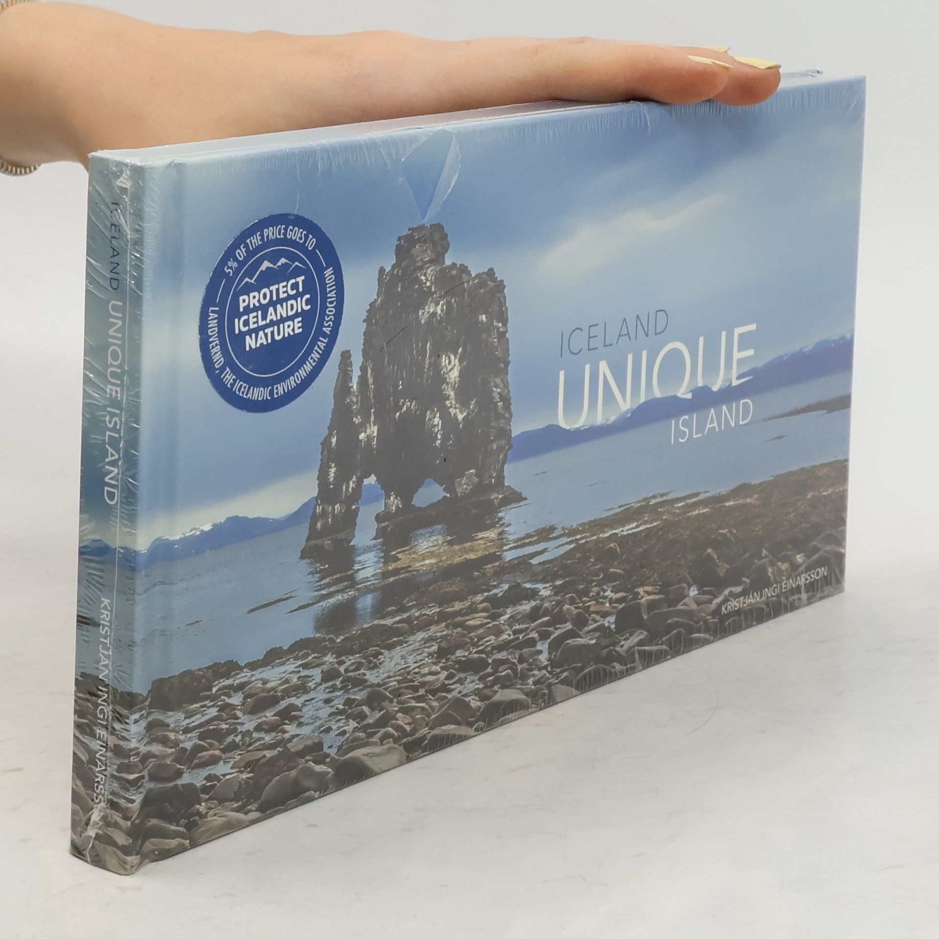 AA.VV. Iceland Unique Island