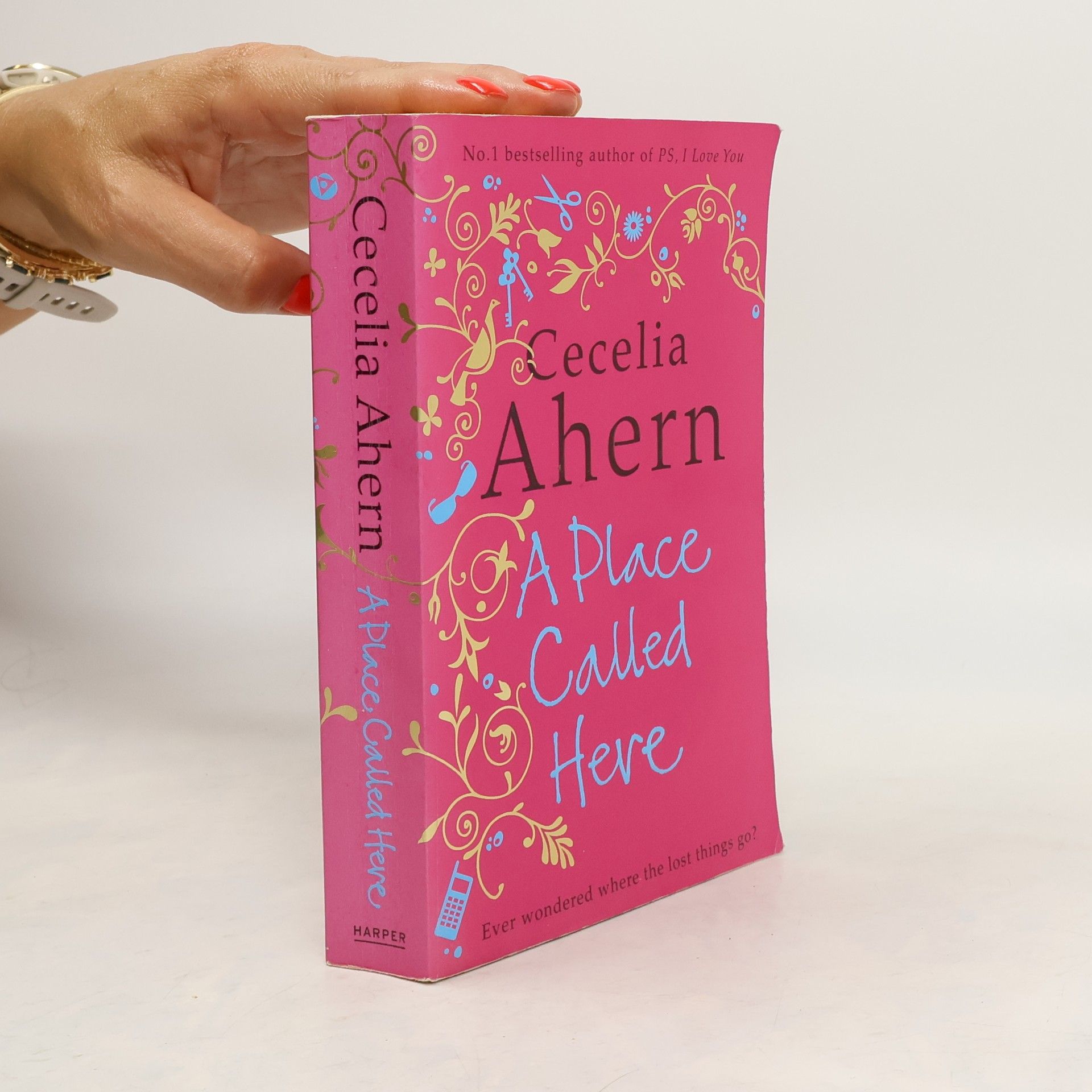 Cecelia Ahern A place called here