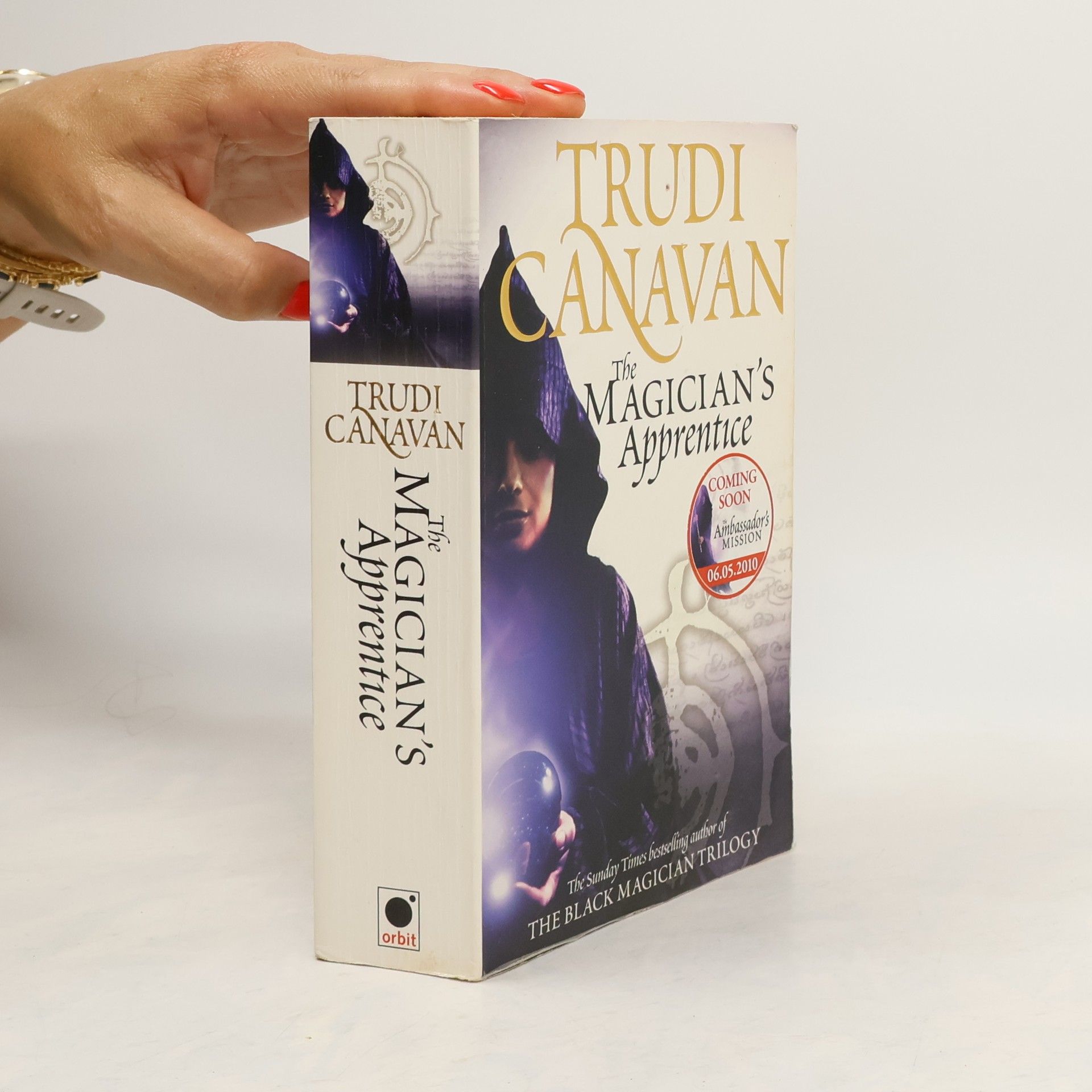 Trudi Canavan Magician's Apprentice