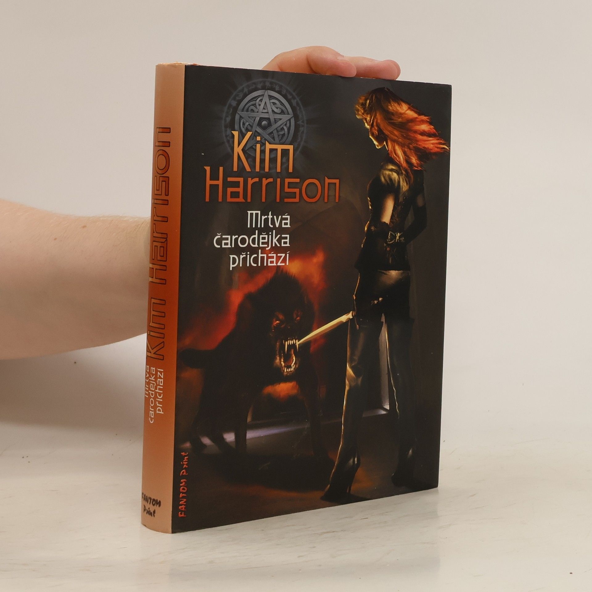 Kim Harrison Mrtvá čarodějka přichází. 1