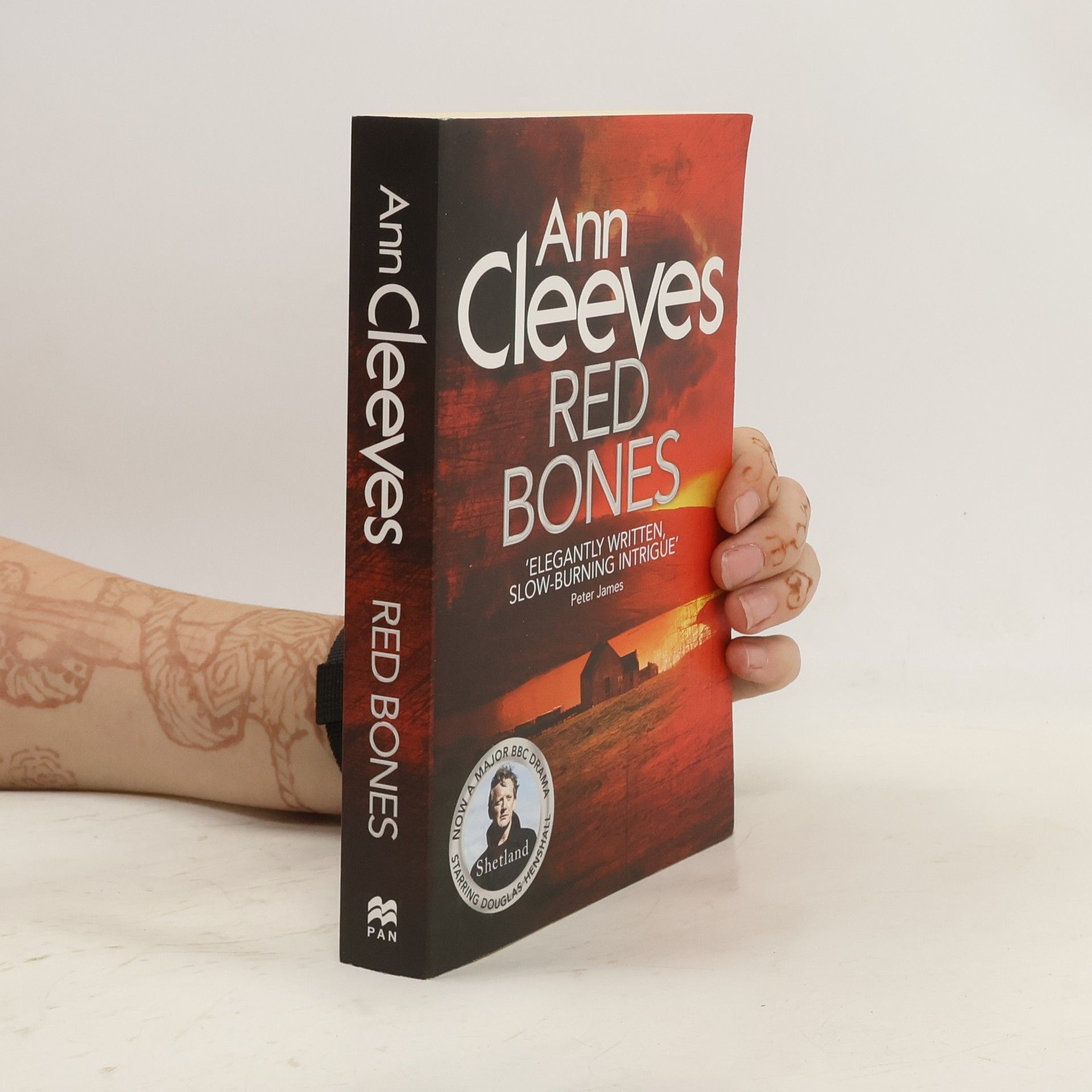 Ann Cleeves Red Bones. Im kalten Licht des Frühlings, englische Ausgabe