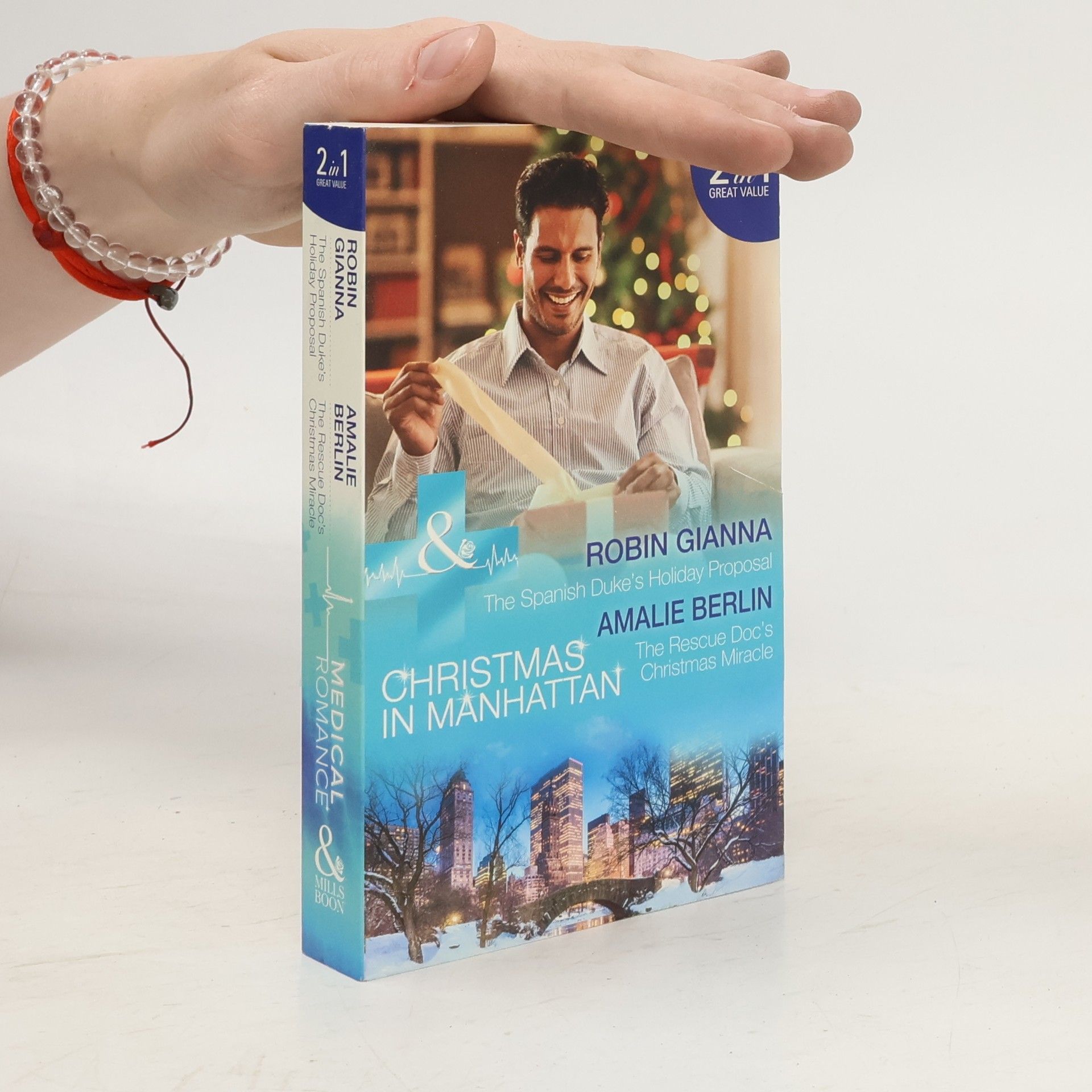 Robin Gianna Spanish Duke's Holiday Proposal. The Rescue Docs Christmas Miracle