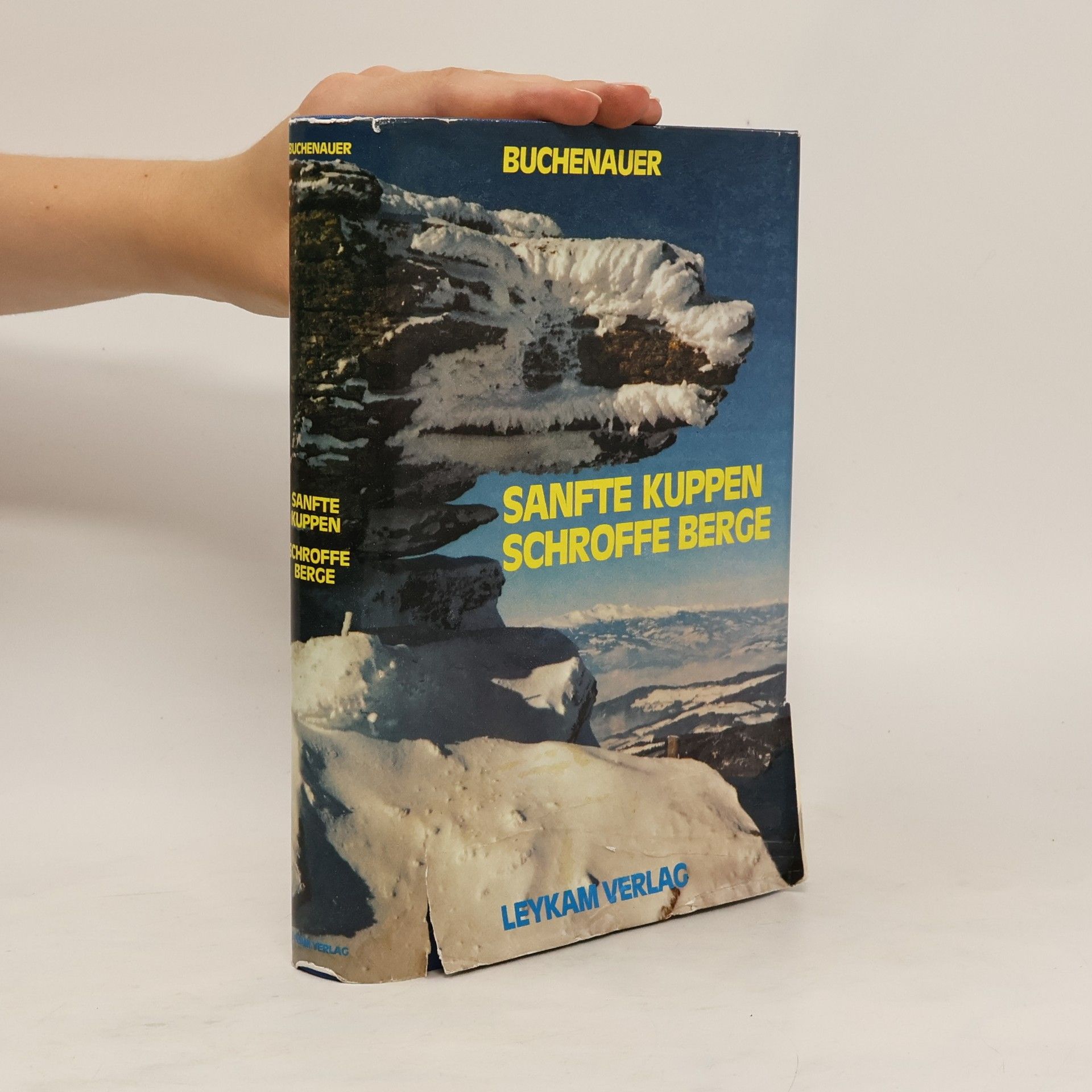 Sanfte Kuppen, schroffe Berge