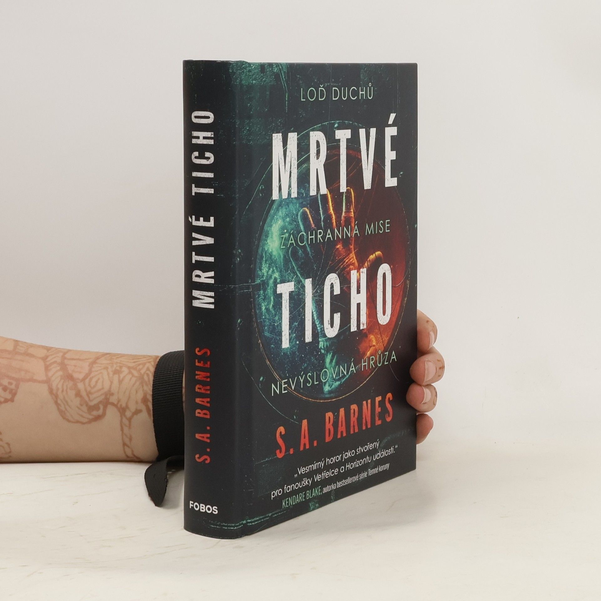 S. A. Barnes Mrtvé ticho