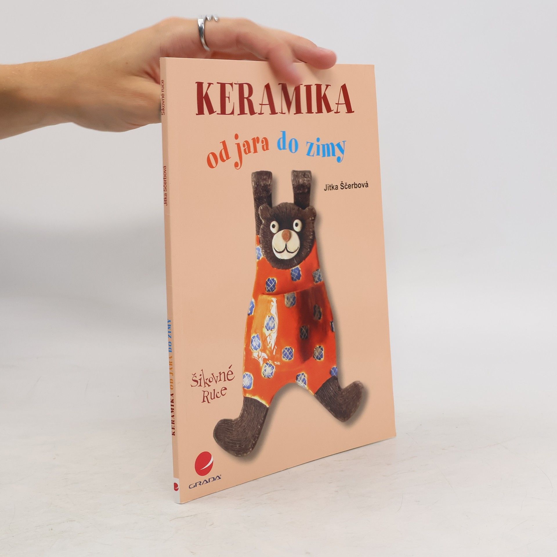 Jitka Ščerbová Keramika od jara do zimy