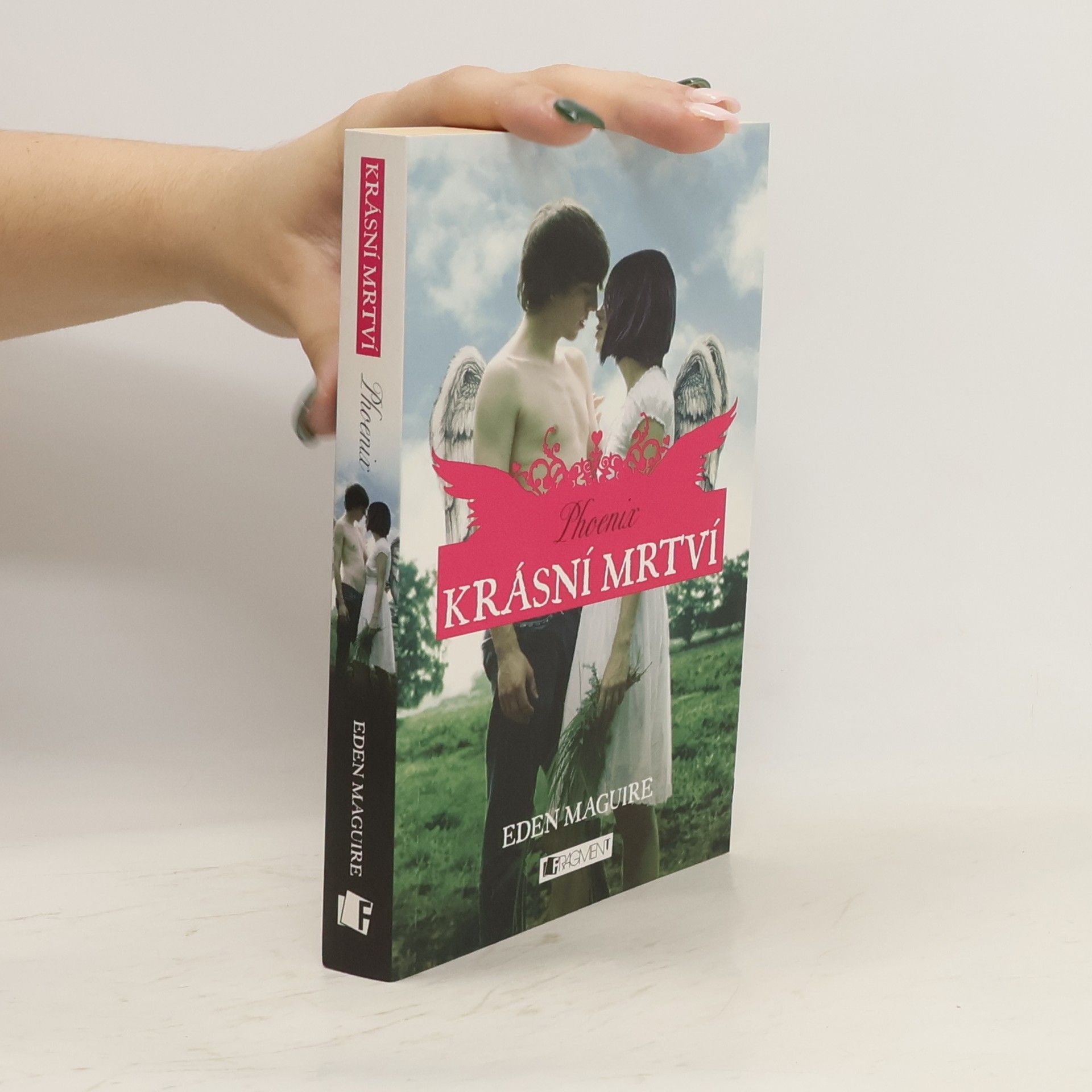 Eden Maguire Krásní mrtví. Phoenix