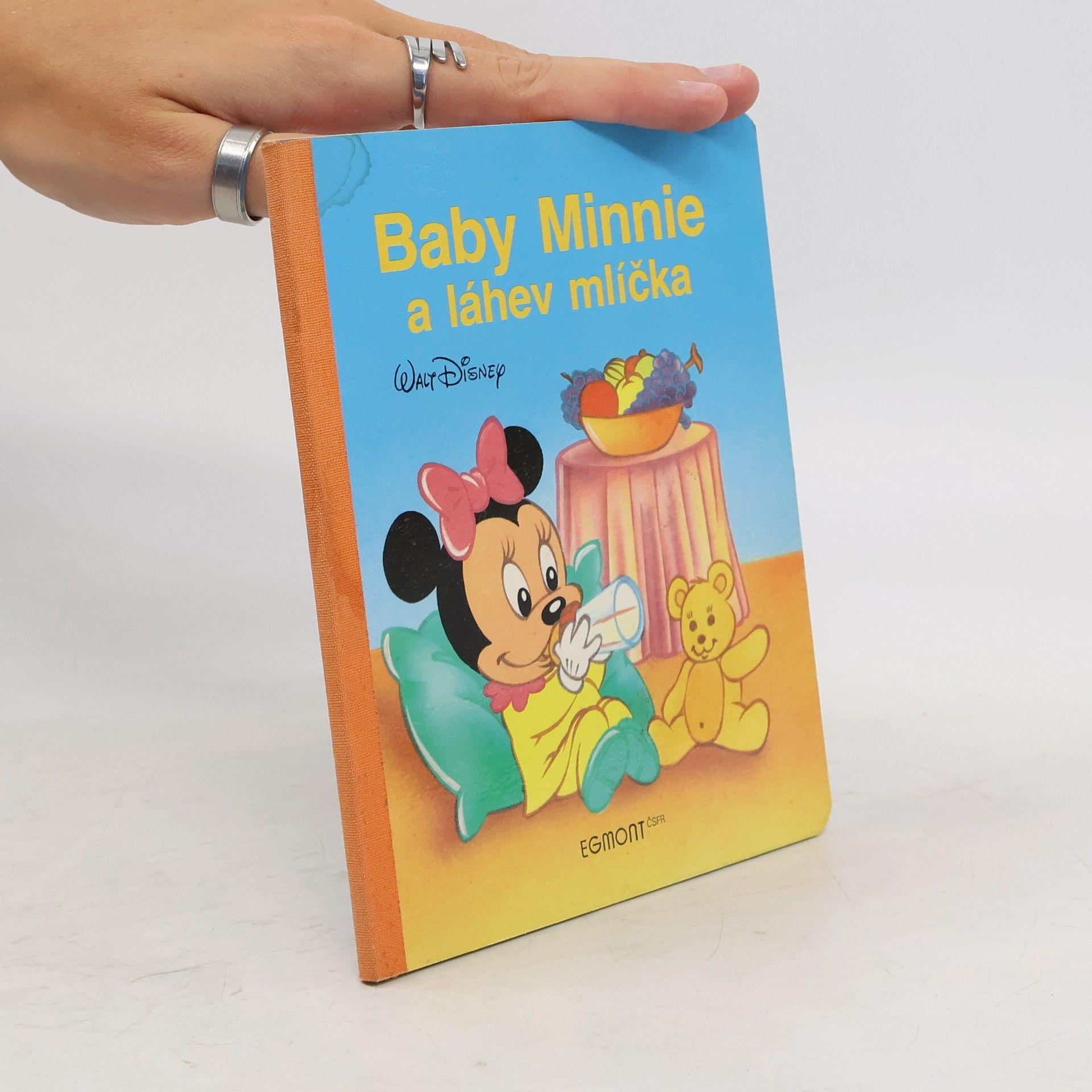 Walt Disney Baby Minnie a láhev mlíčka