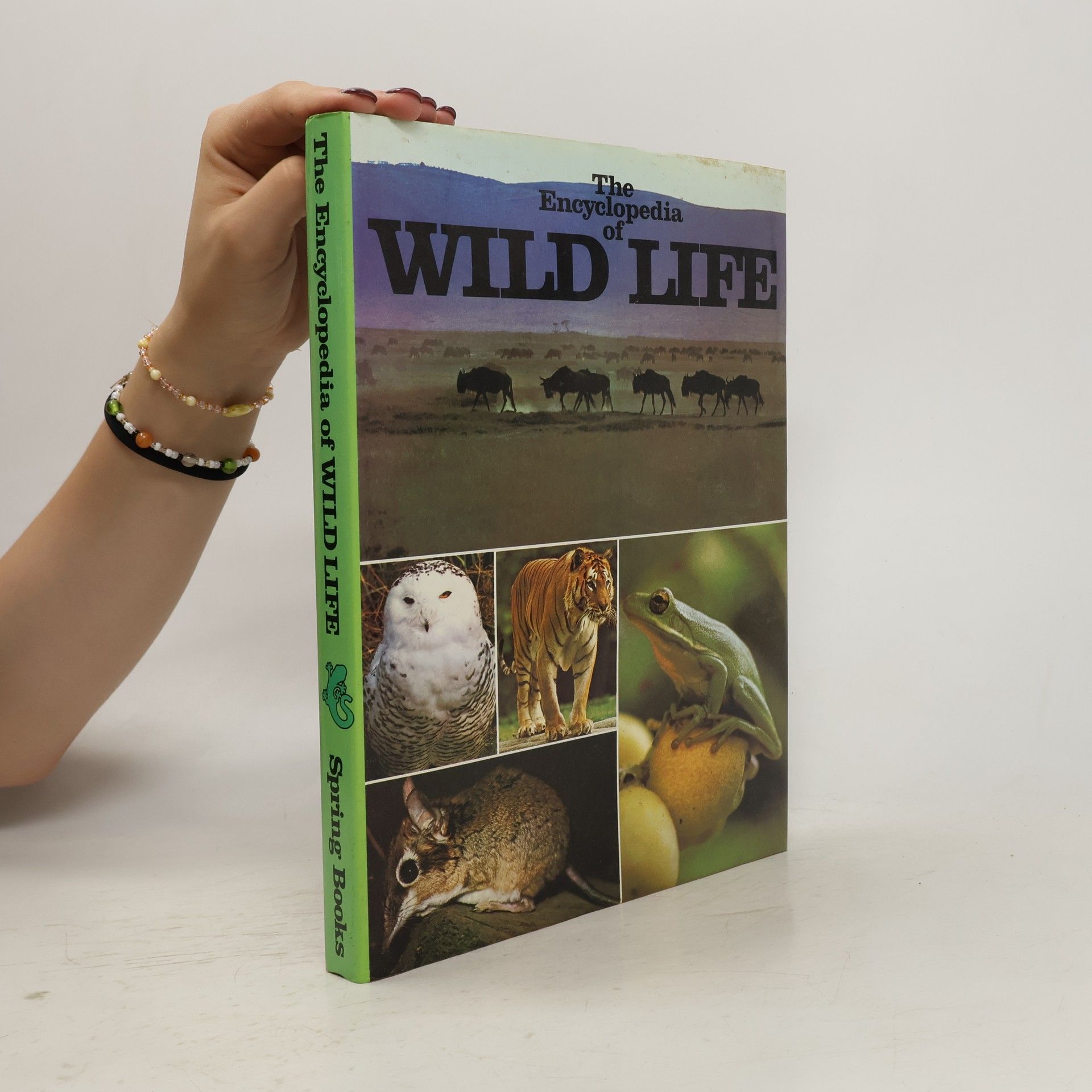 Eve Harlow The Encyclopedia of Wild Life