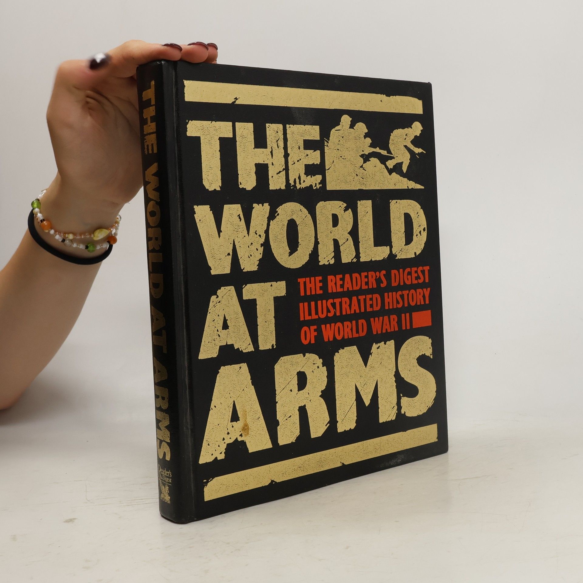 Collectif d'auteurs The World at Arms