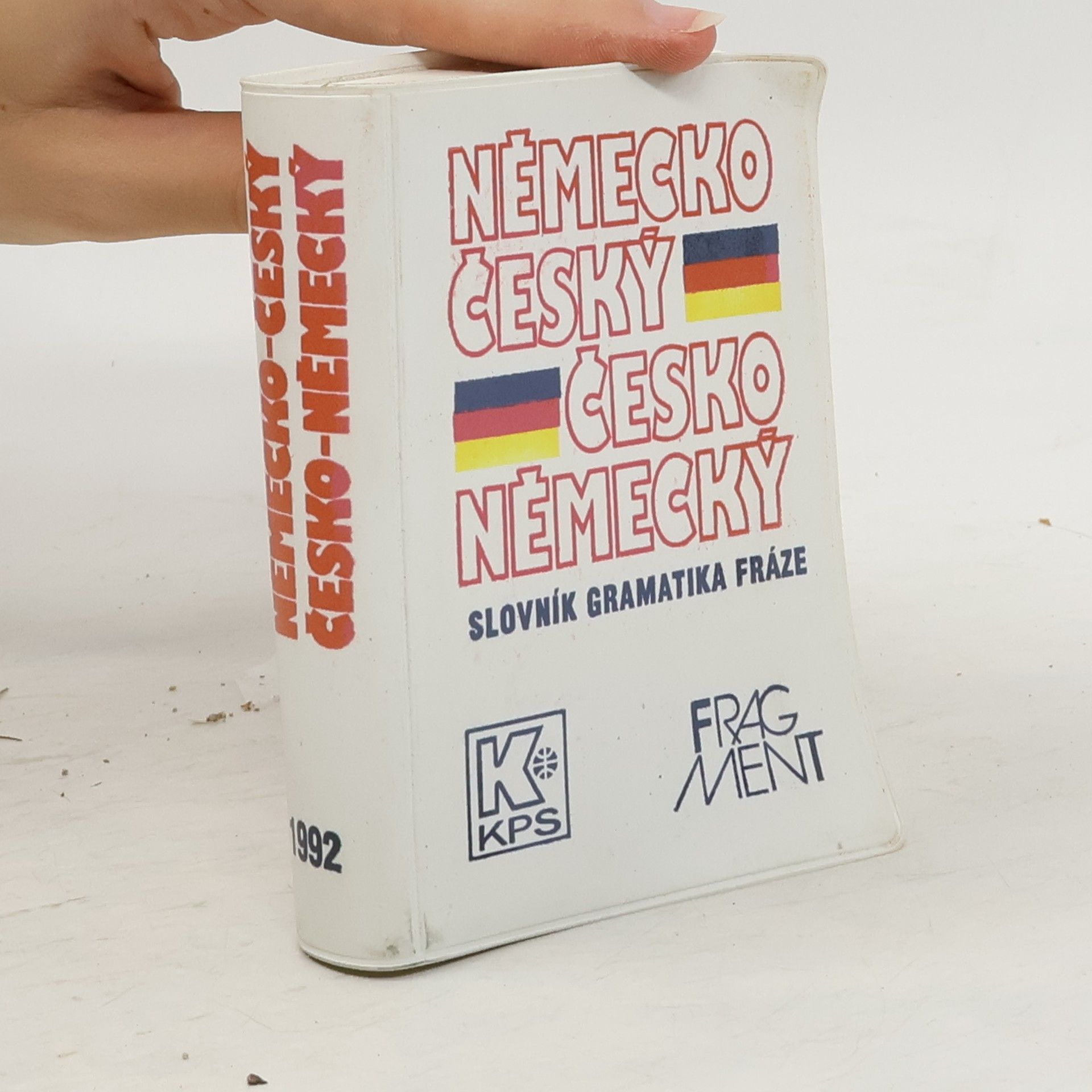 AA.VV. Německo-český, česko-německý slovník