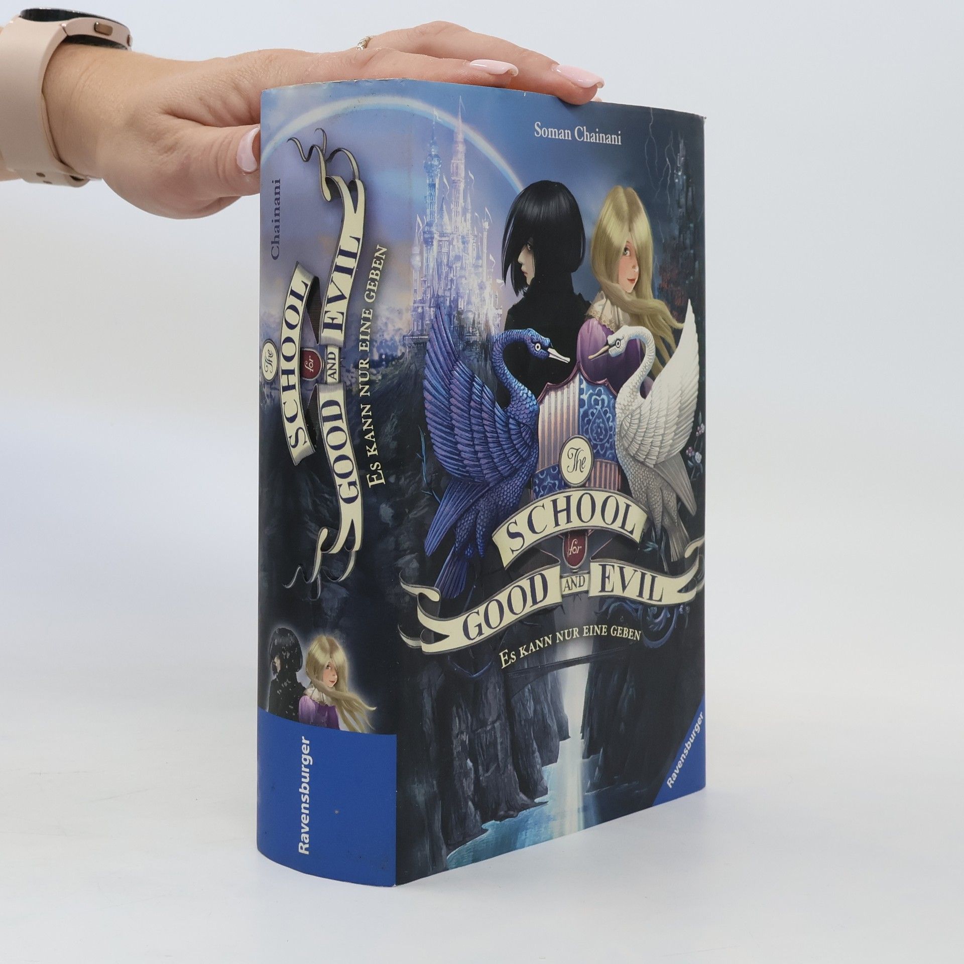 Soman Chainani The School for Good and Evil 1