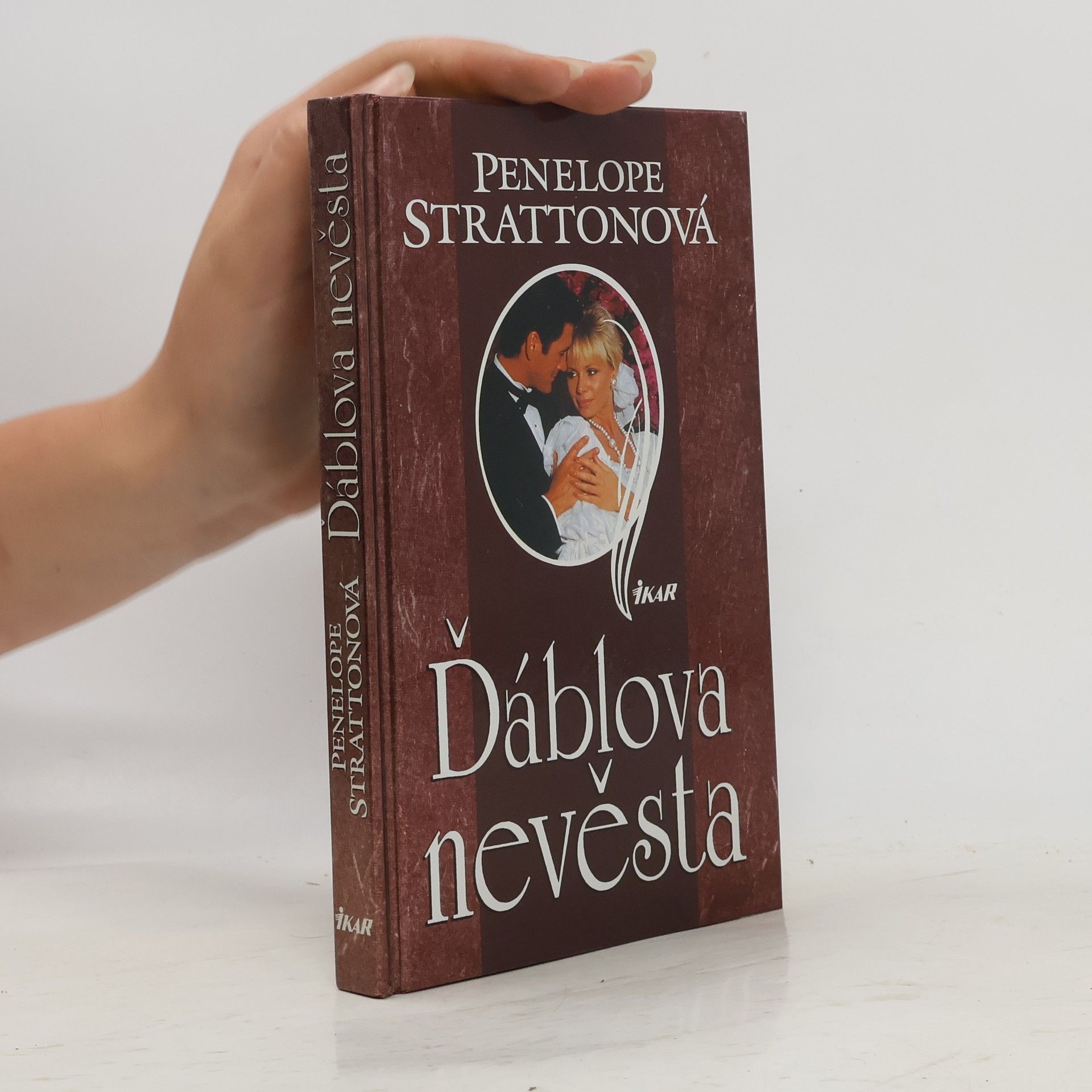 Penelope Stratton Ďáblova nevěsta