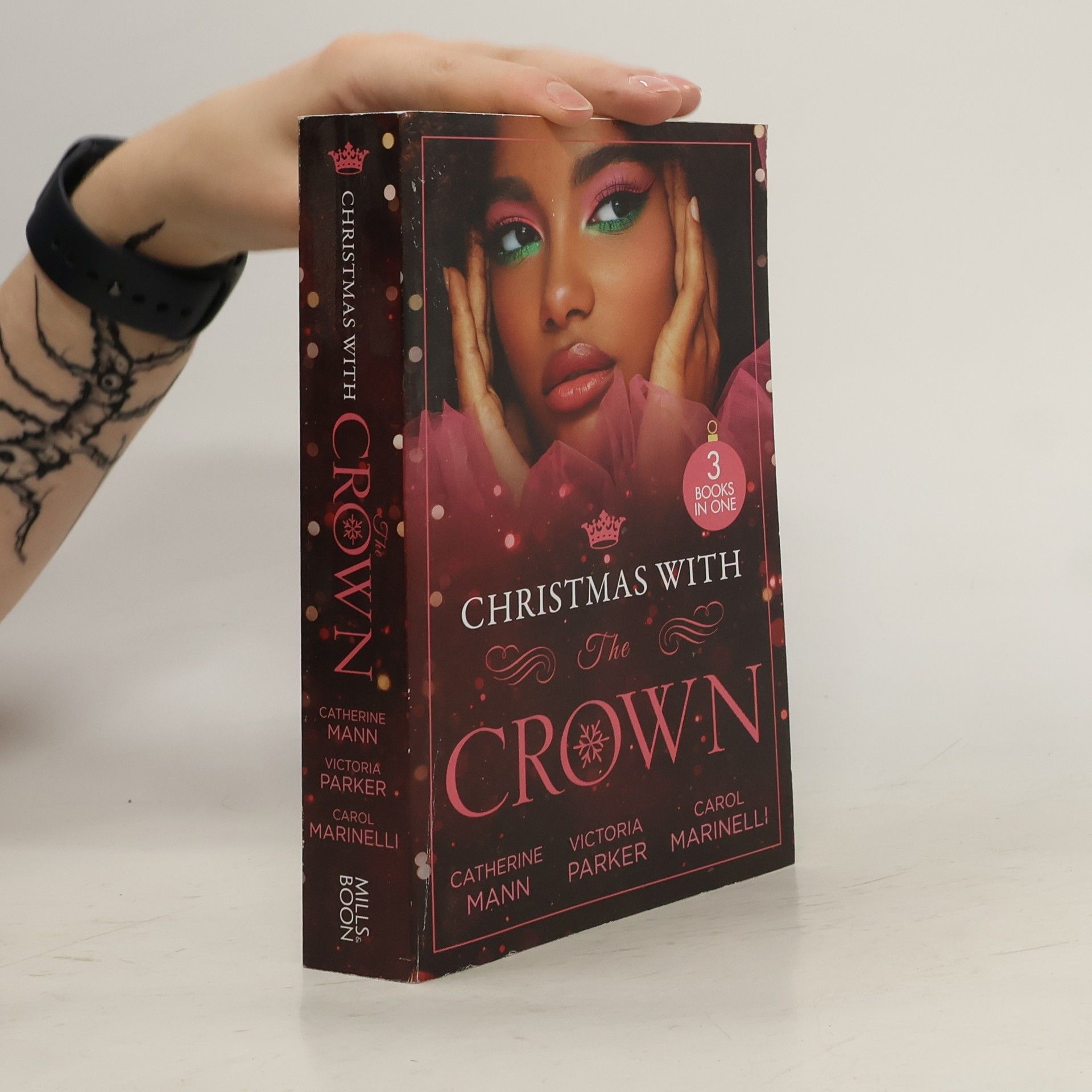 Catherine Mann Christmas With The Crown