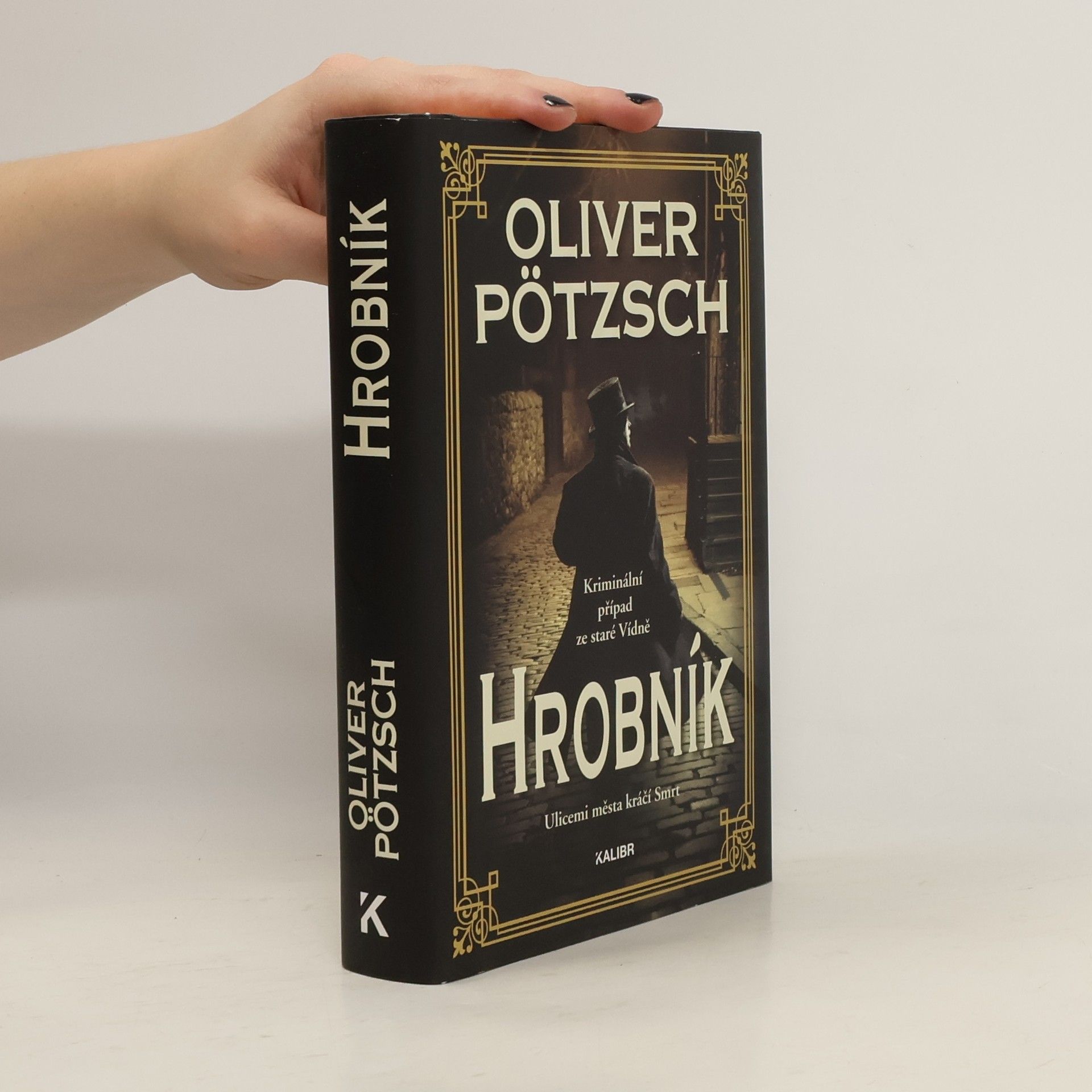 Oliver Pötzsch Hrobník