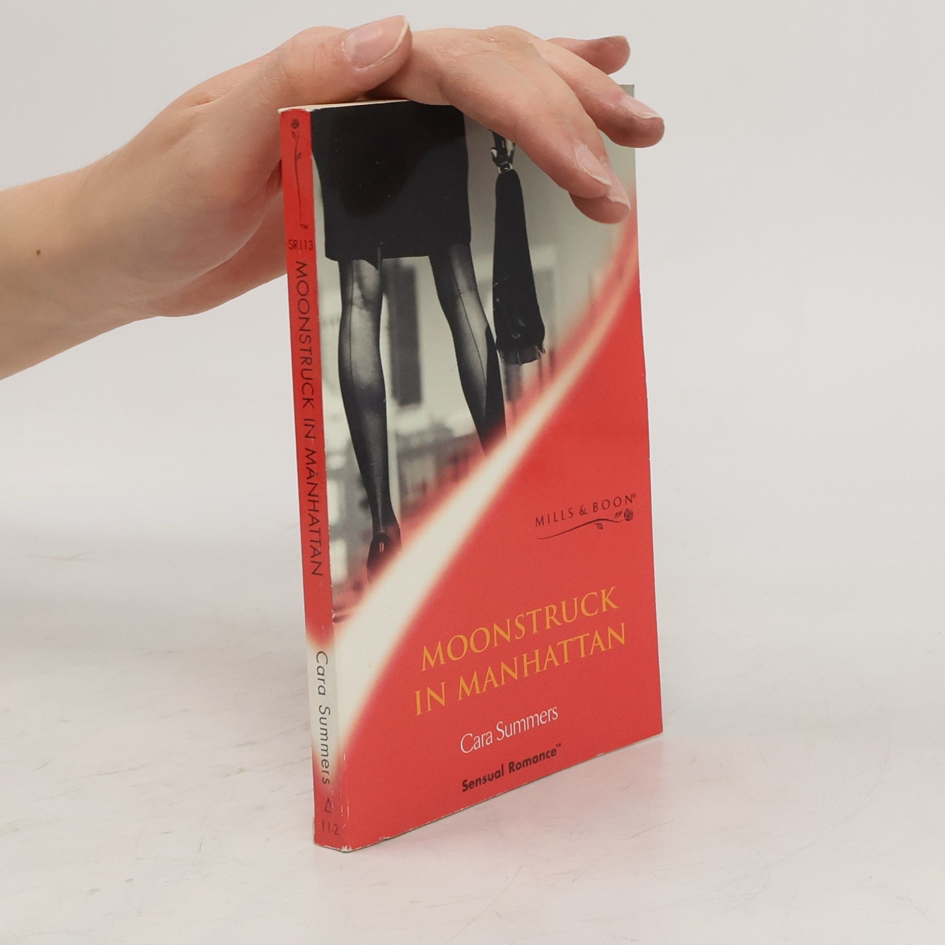 Carolyn Andrews Moonstruck in Manhattan