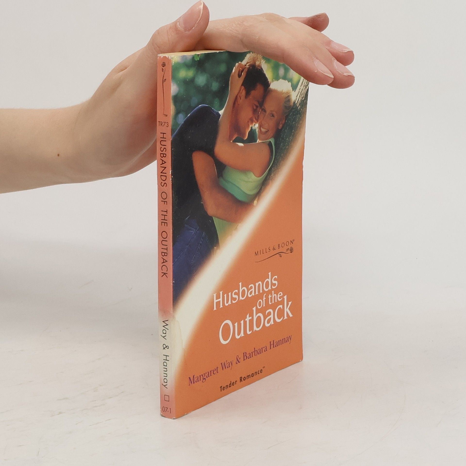 Margaret Way Husbands of the Outback